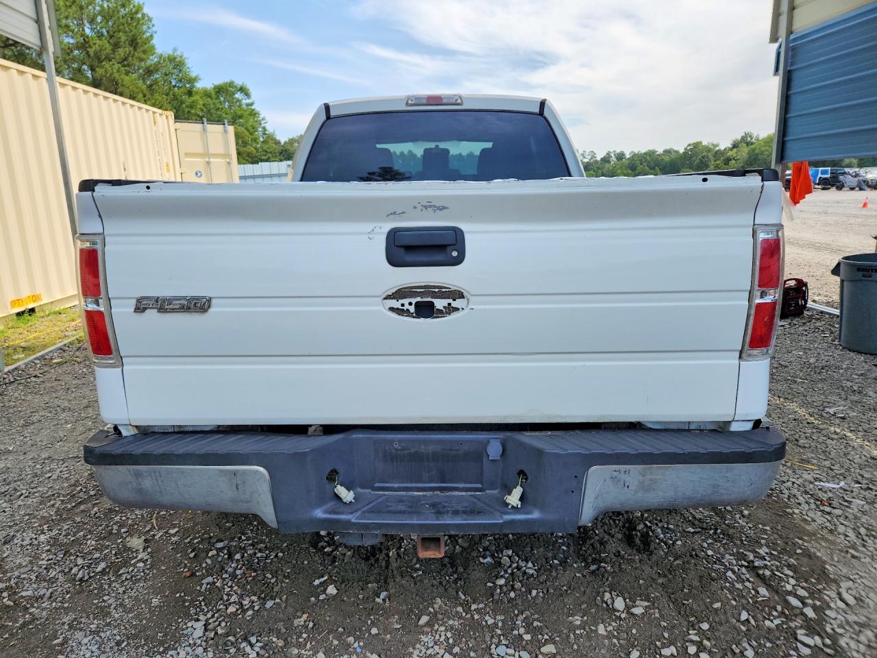 2011 Ford F150 Super Cab White vin: 1FTFX1EFXBKE19490