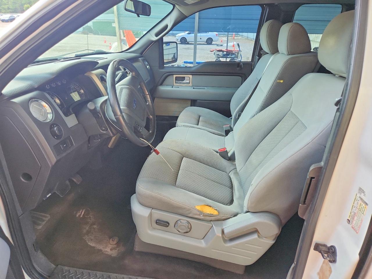 2011 Ford F150 Super Cab White vin: 1FTFX1EFXBKE19490