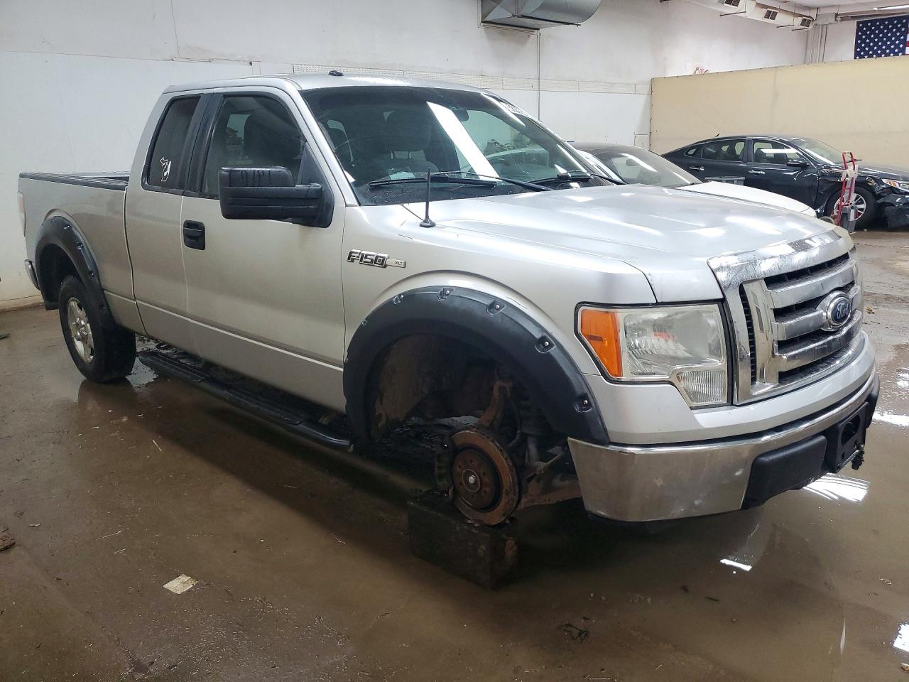 2012 Ford F150 Super Cab Silver vin: 1FTFX1EFXCFA06396
