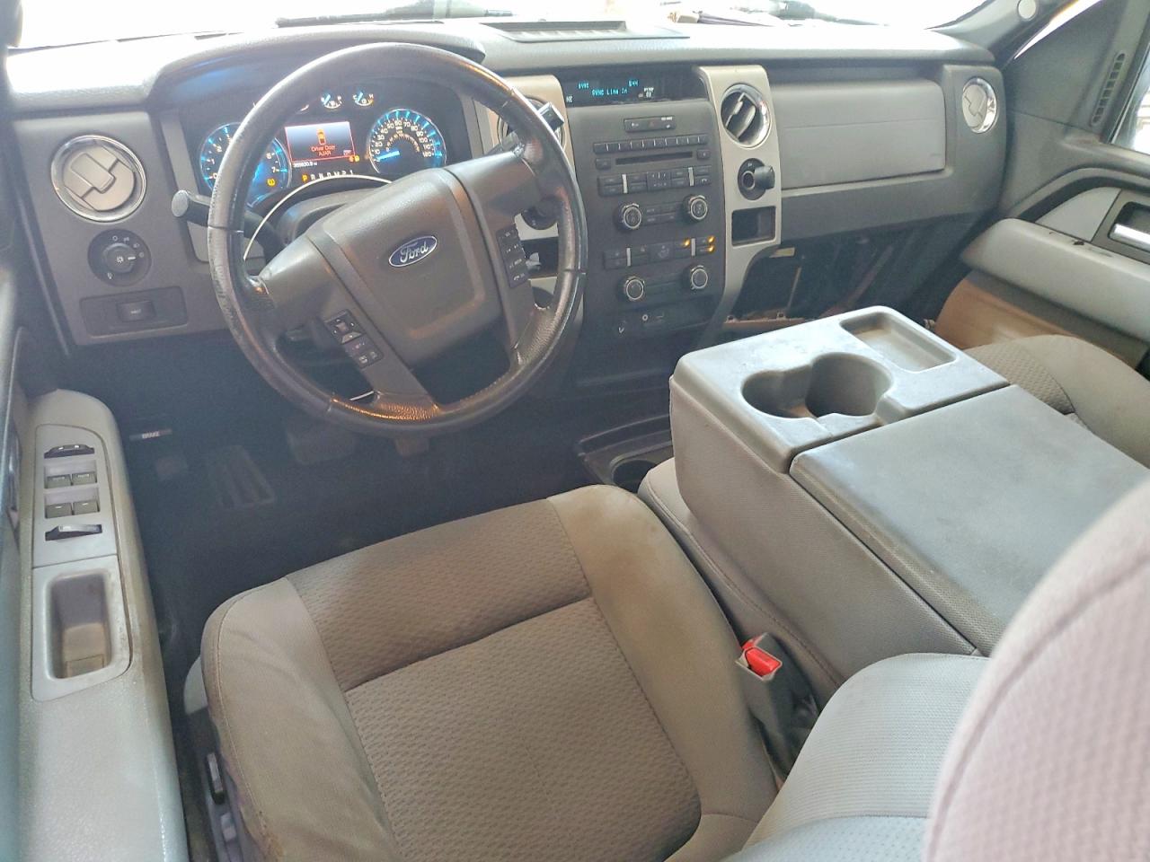2012 Ford F150 Super Cab White vin: 1FTFX1EFXCFA18919