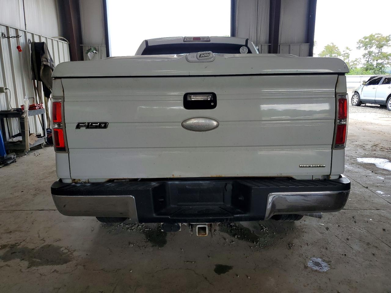 2012 Ford F150 Super Cab White vin: 1FTFX1EFXCFA18919