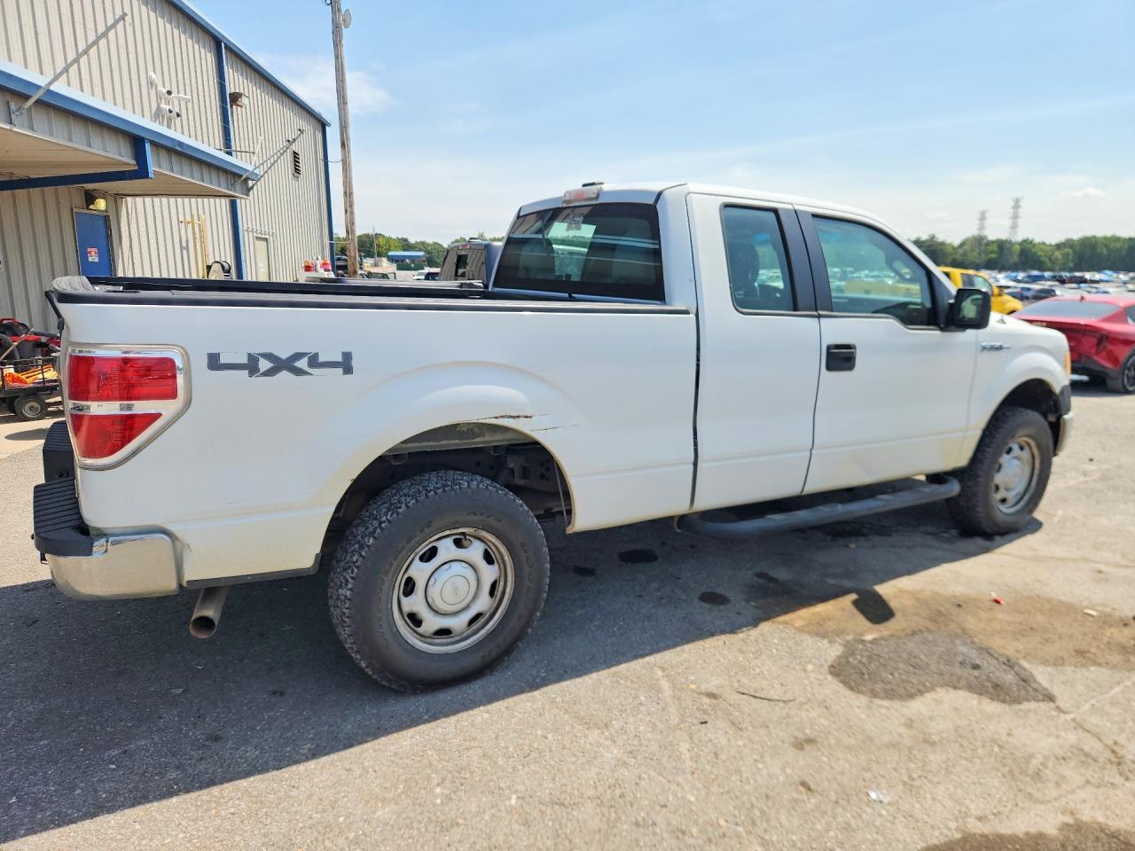 2012 Ford F150 Super Cab White vin: 1FTFX1EFXCFA35073