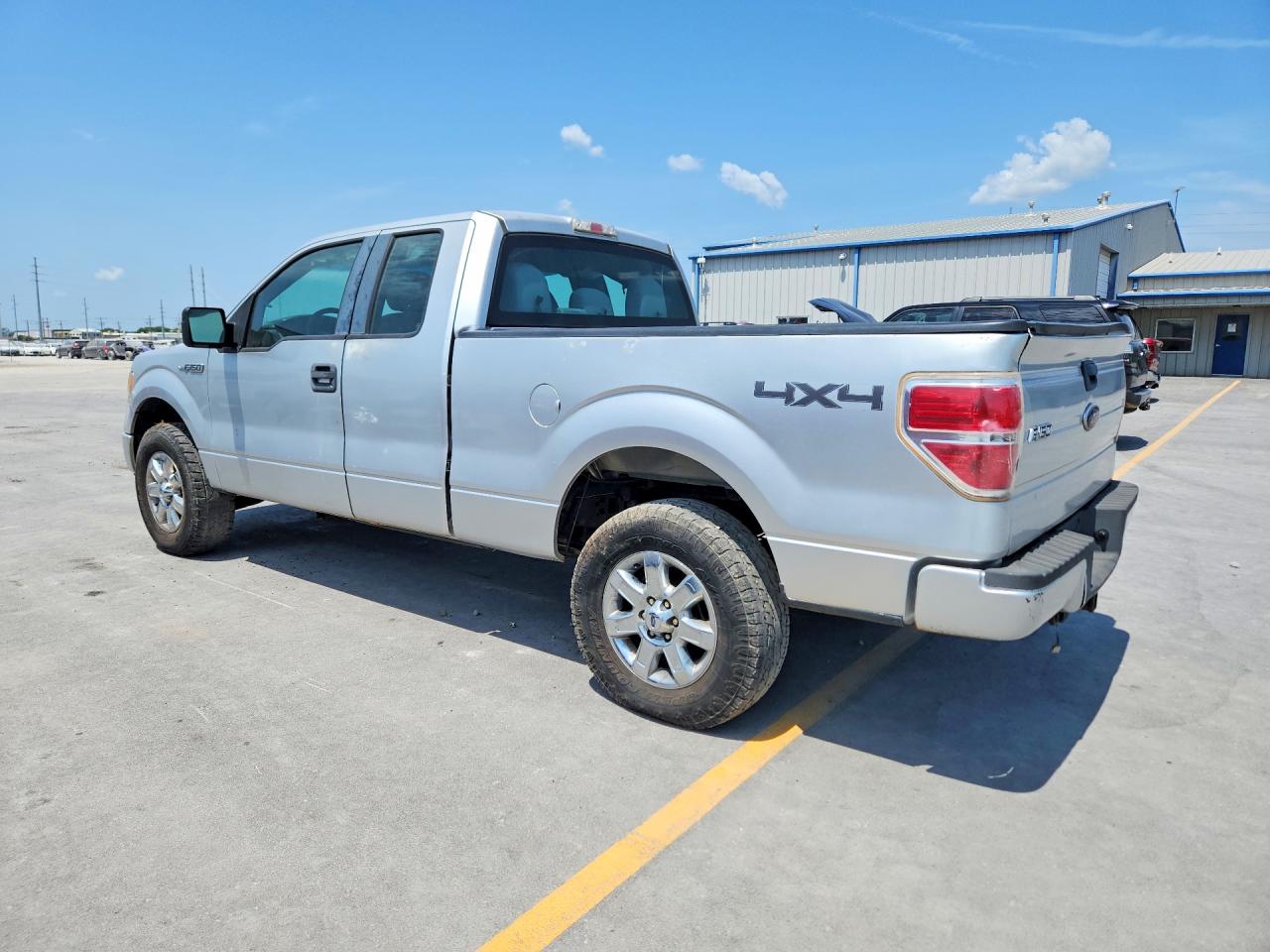 2012 Ford F150 Super Cab Silver vin: 1FTFX1EFXCFC22328