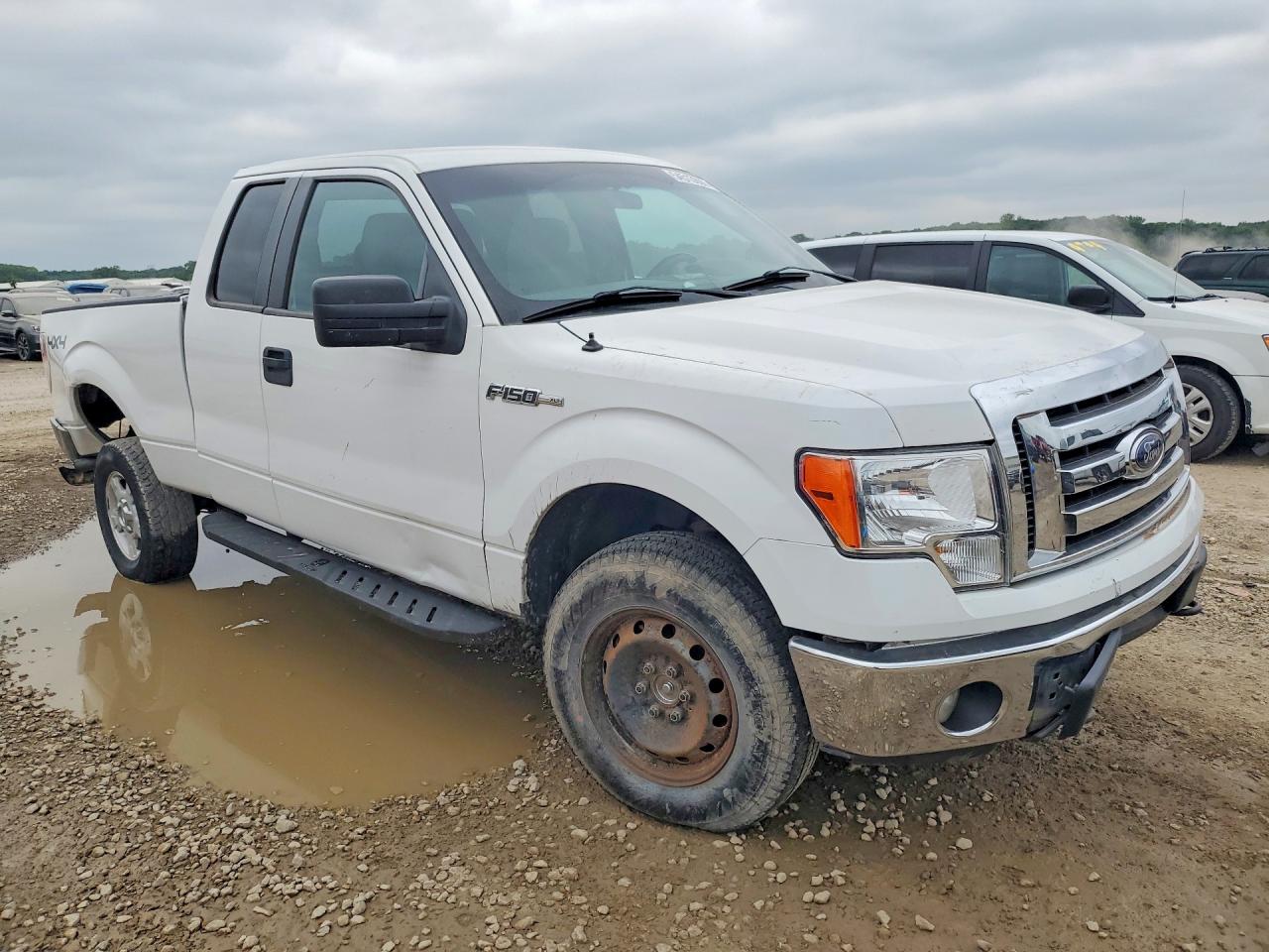 2012 Ford F150 Super Cab White vin: 1FTFX1EFXCFC41073