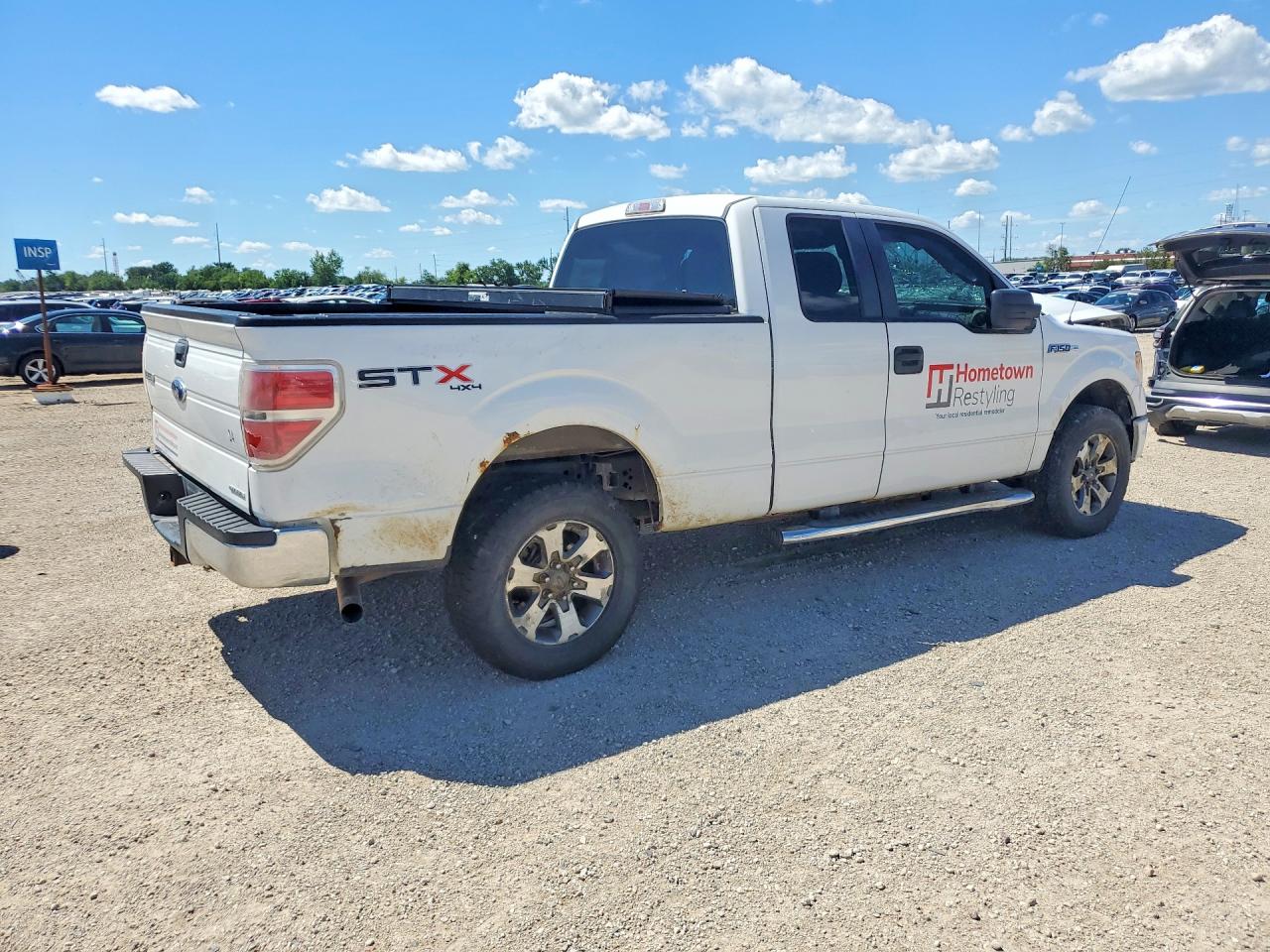 2013 Ford F150 Super Cab White vin: 1FTFX1EFXDFC88072