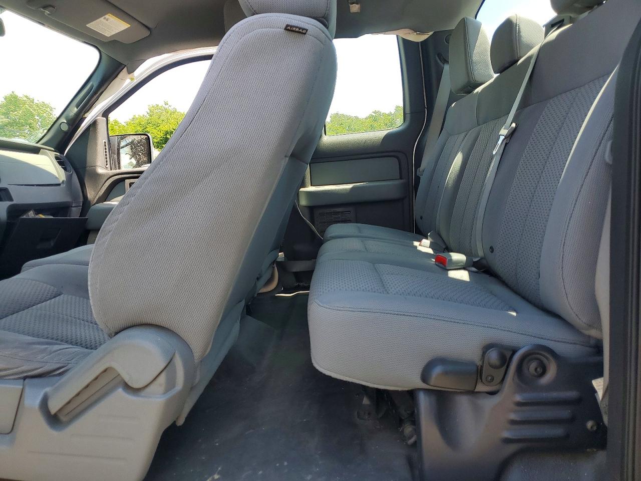 2013 Ford F150 Super Cab Silver vin: 1FTFX1EFXDFD77723