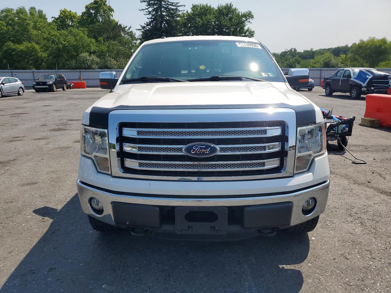 2013 Ford F150 Super Cab Белый vin: 1FTFX1EFXDKD18579
