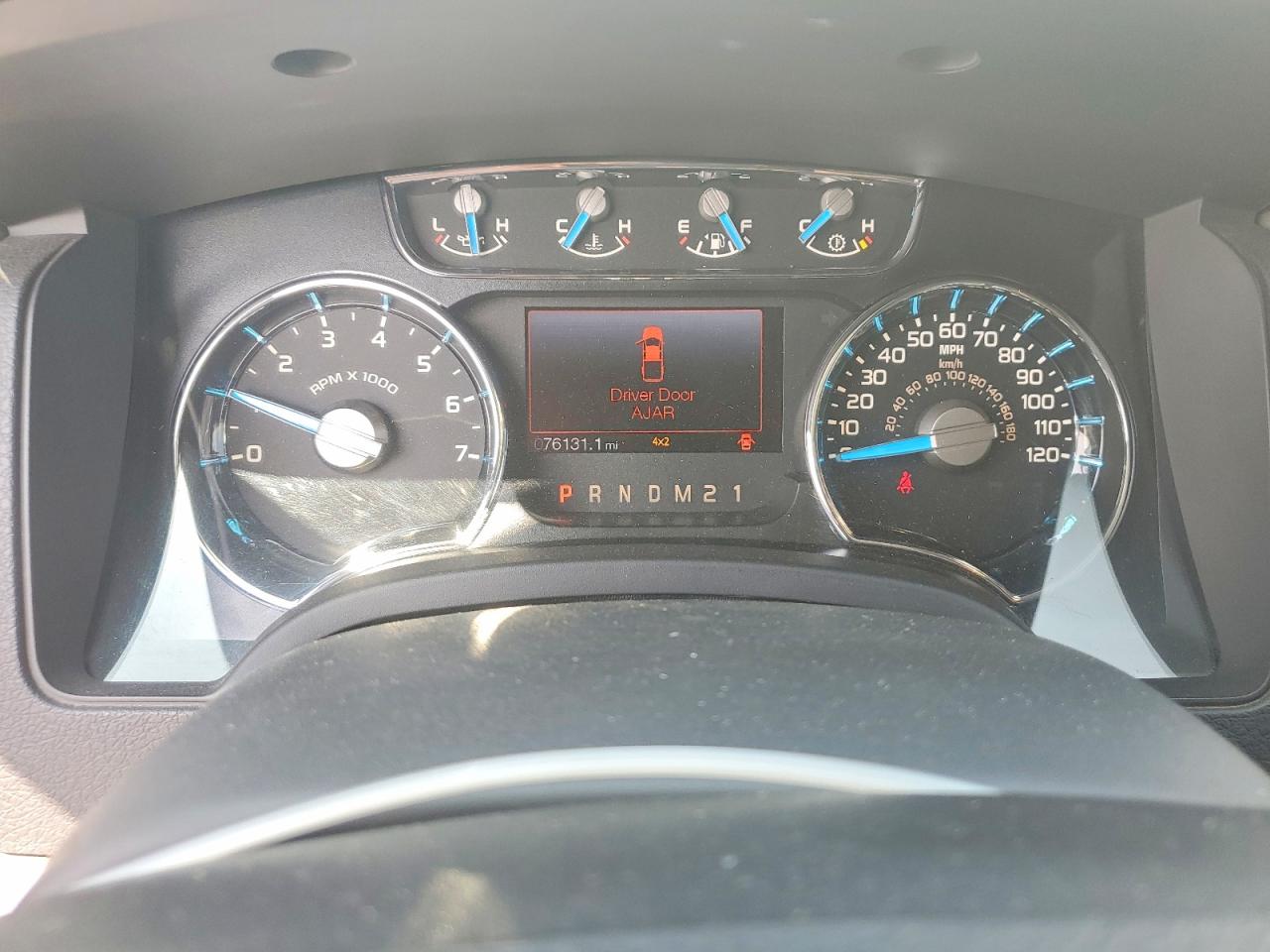 2013 Ford F150 Super Cab Белый vin: 1FTFX1EFXDKD18579