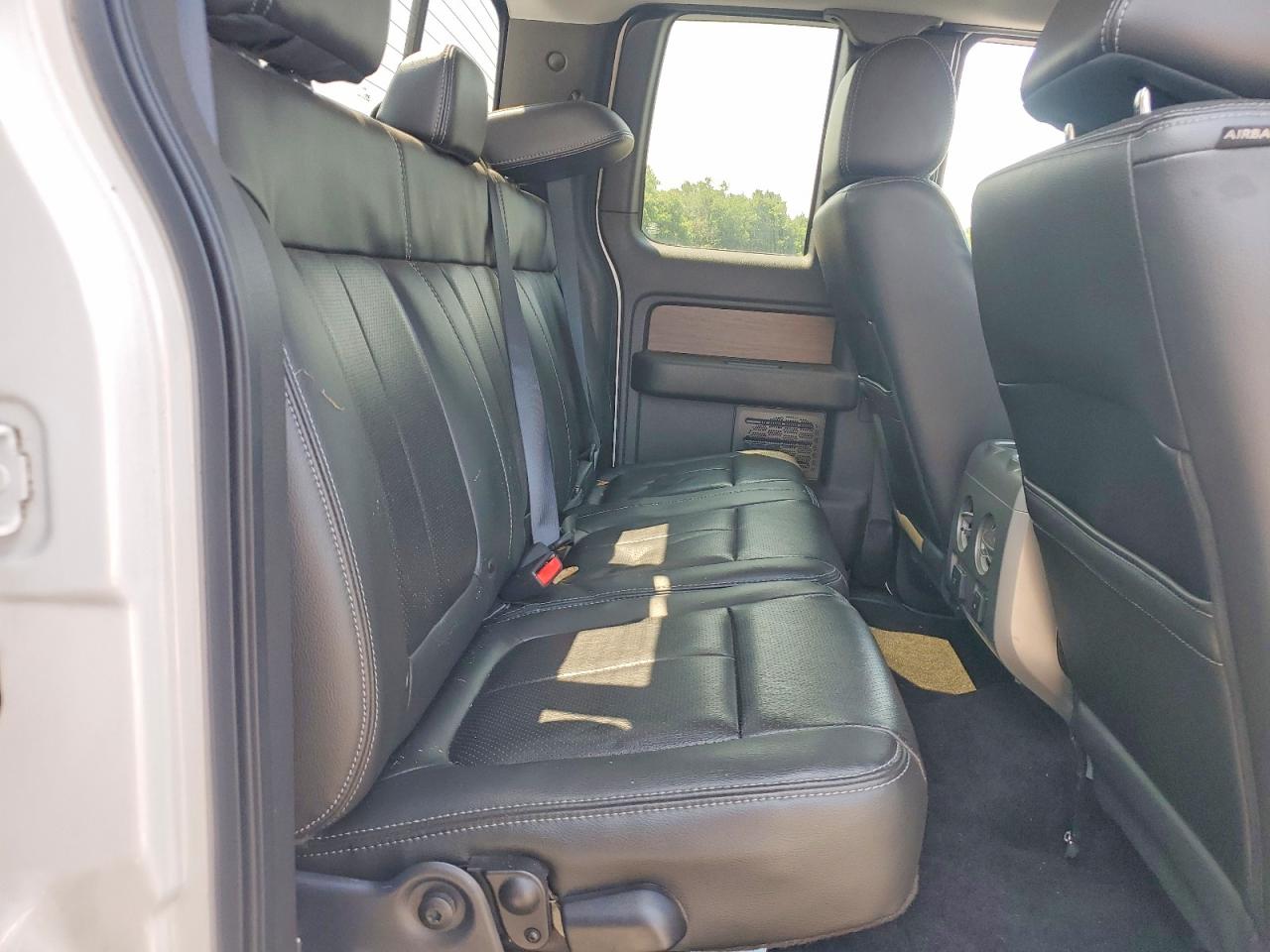 2013 Ford F150 Super Cab Белый vin: 1FTFX1EFXDKD18579
