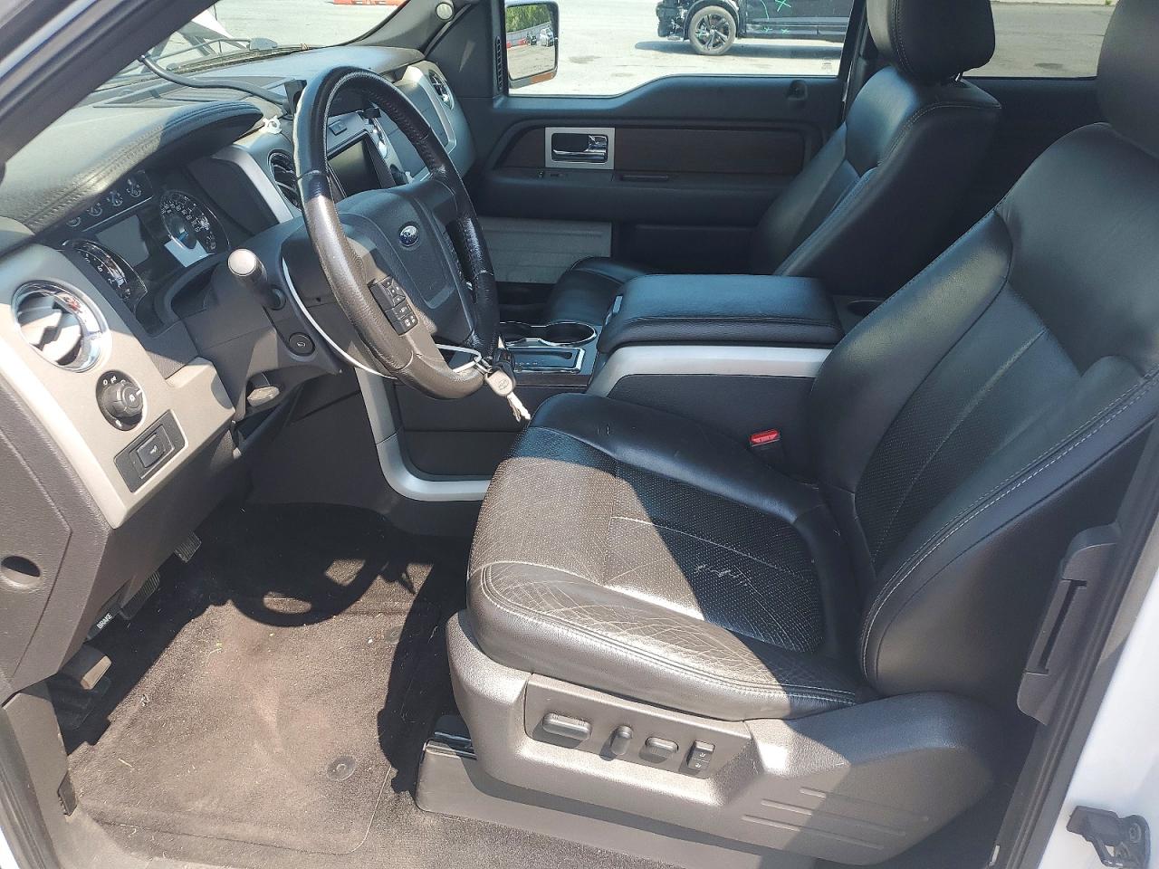 2013 Ford F150 Super Cab Белый vin: 1FTFX1EFXDKD18579