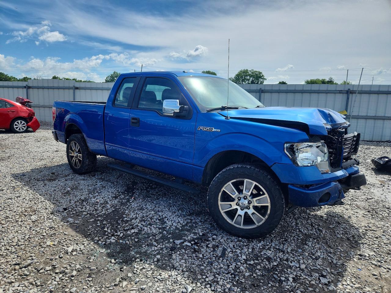 2014 Ford F150 Blue vin: 1FTFX1EFXEFA83272