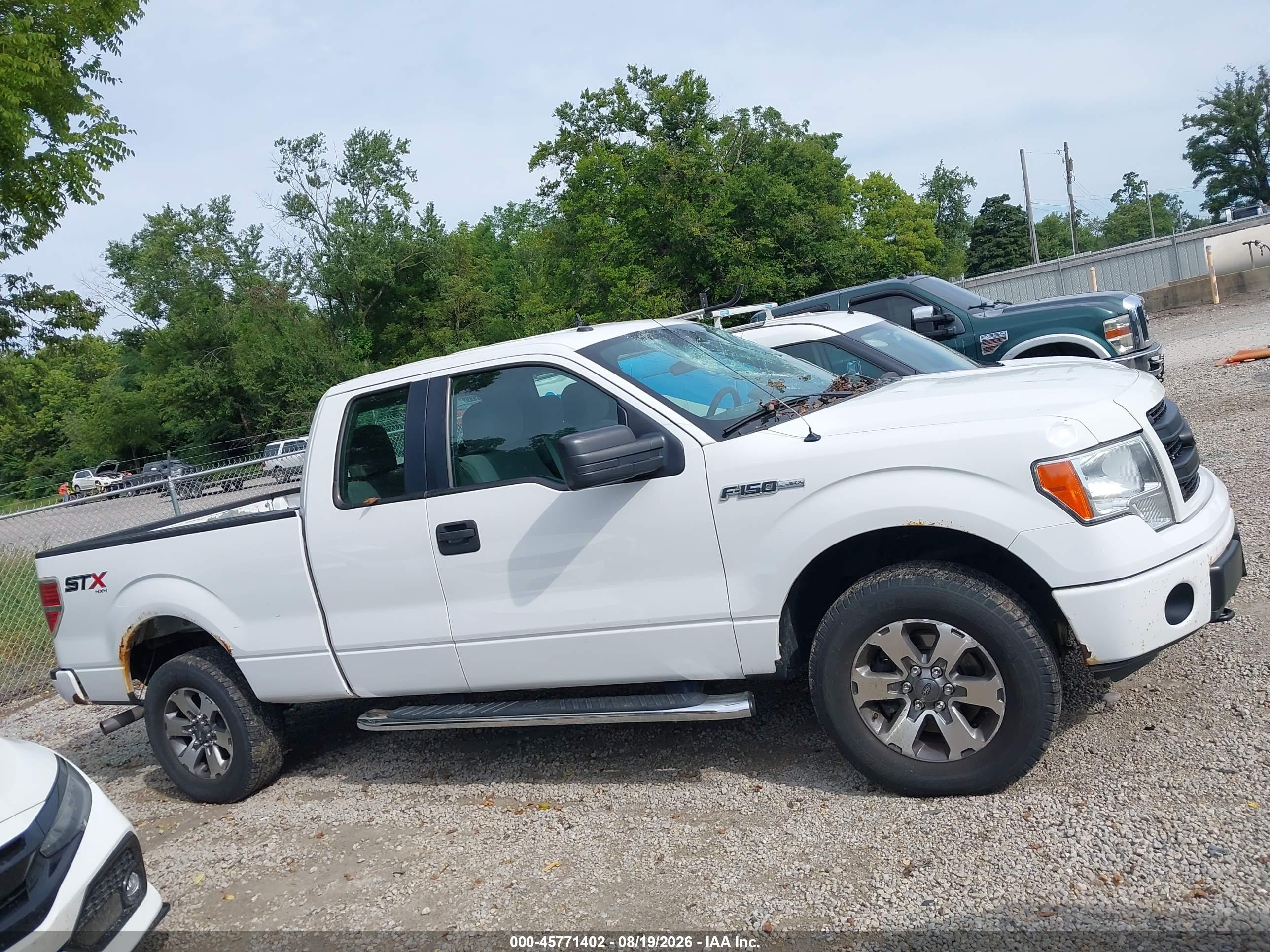 2014 Ford F-150 Stx Белый vin: 1FTFX1EFXEKD90156