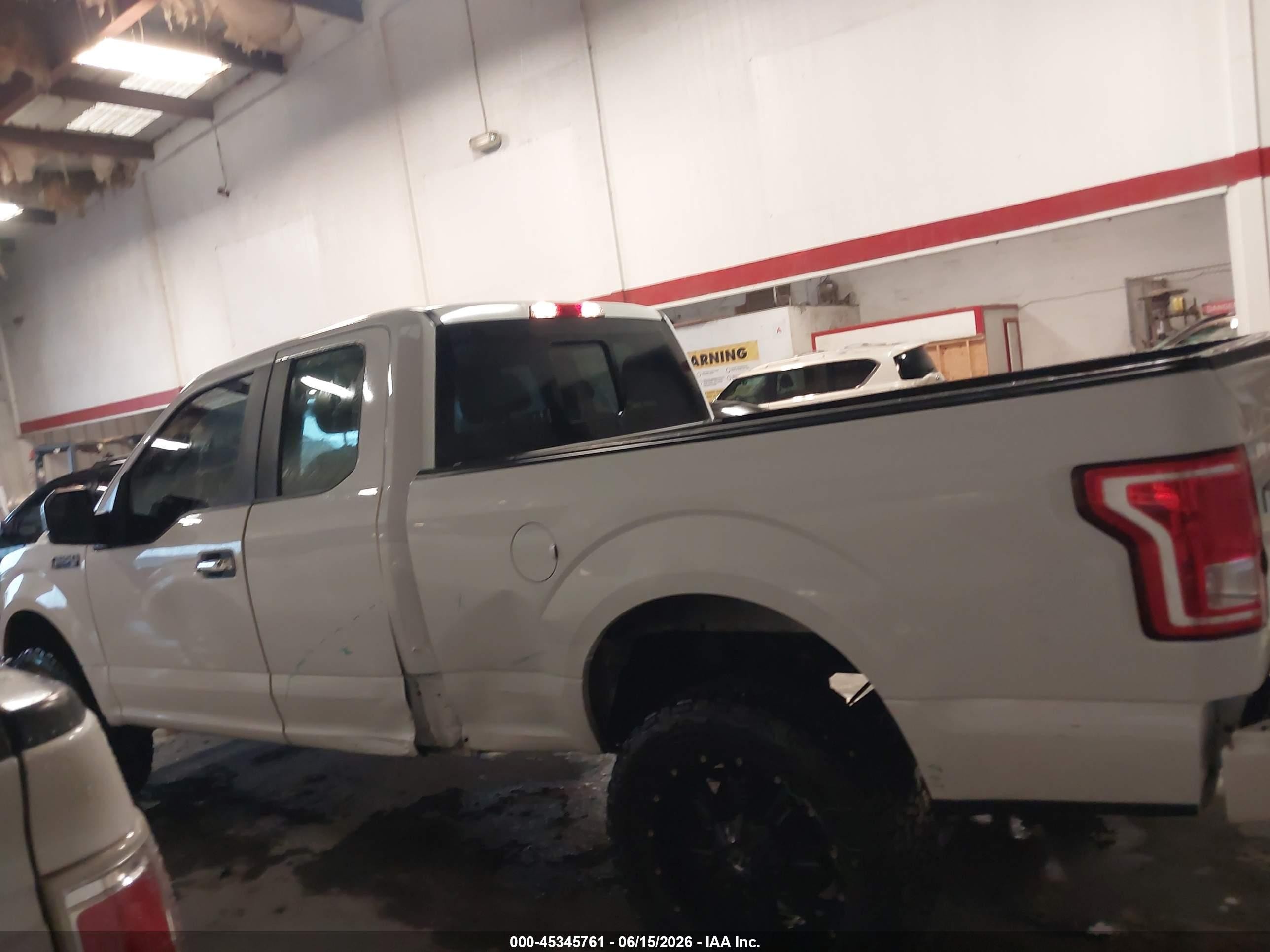 2015 Ford F-150 Xl White vin: 1FTFX1EFXFFA68479