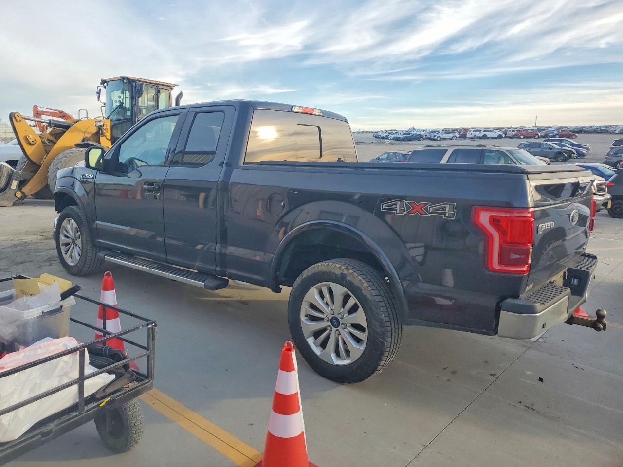 2015 Ford F150 Super Cab Black vin: 1FTFX1EFXFFC28795