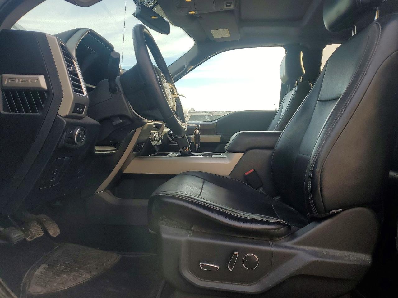 2015 Ford F150 Super Cab Black vin: 1FTFX1EFXFFC28795