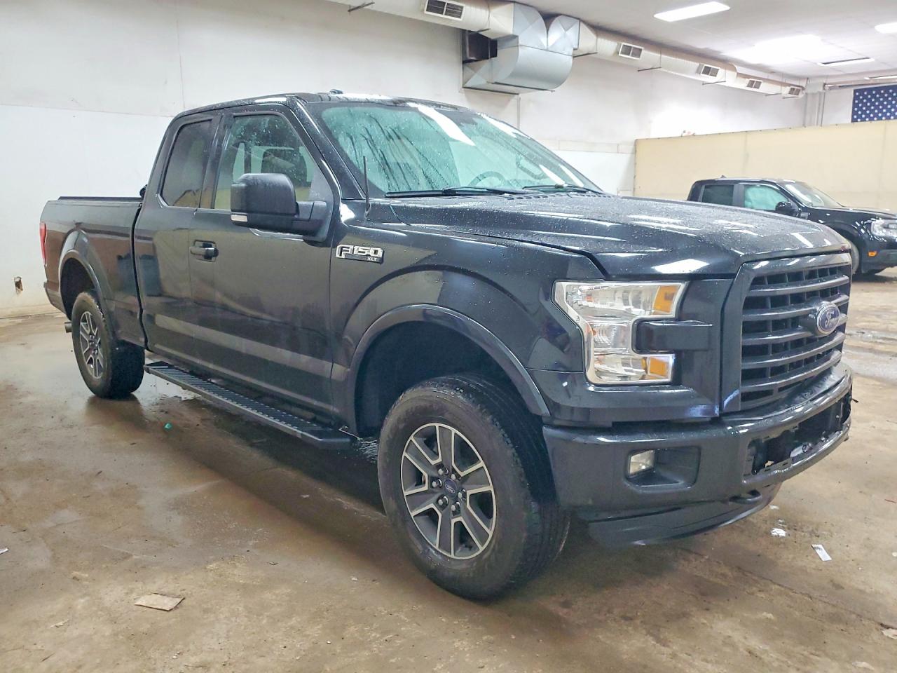 2015 Ford F150 Super Cab Black vin: 1FTFX1EG3FFA68445