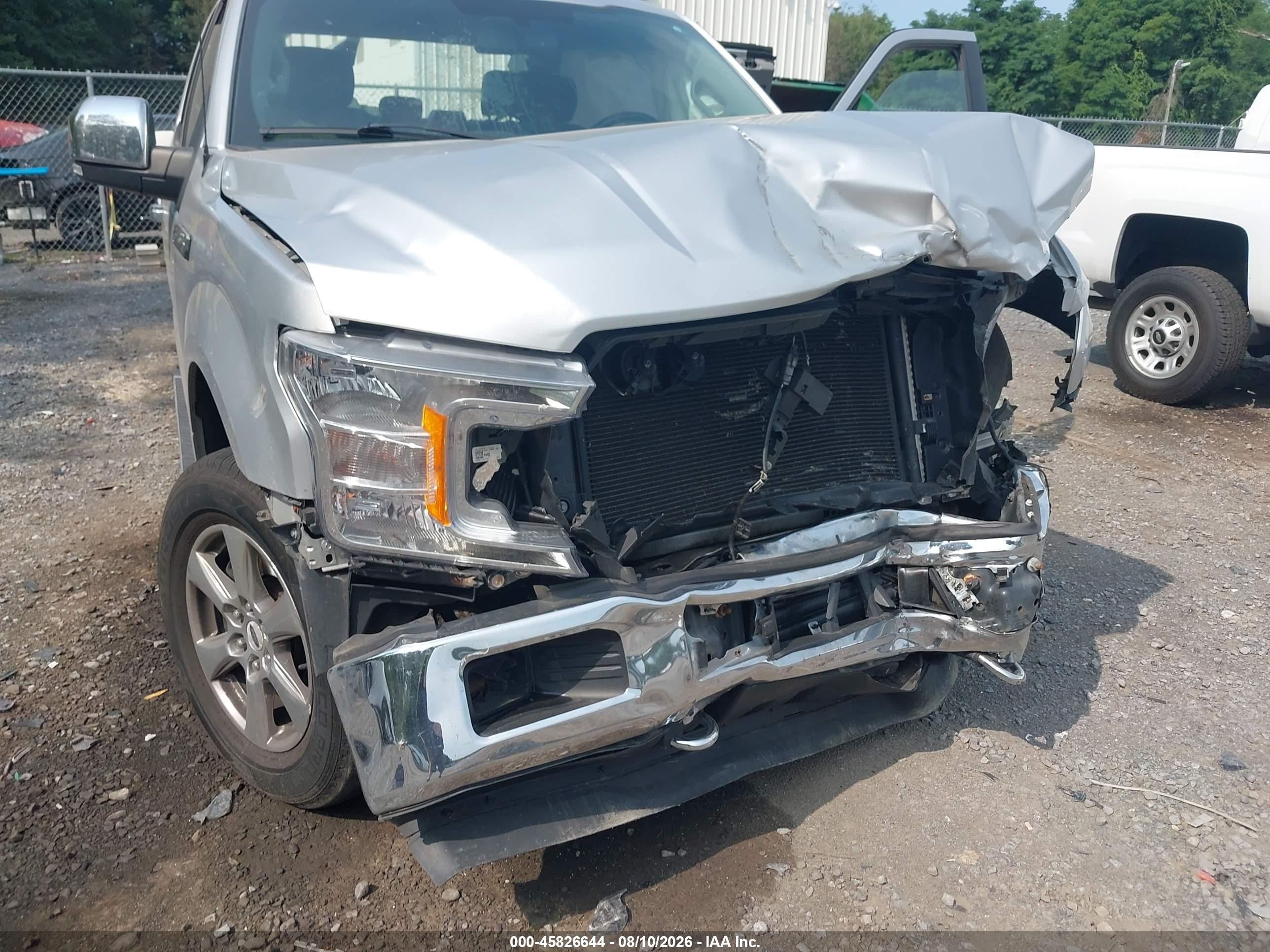 2018 Ford F-150 Xlt Silver vin: 1FTFX1EG3JFA53565