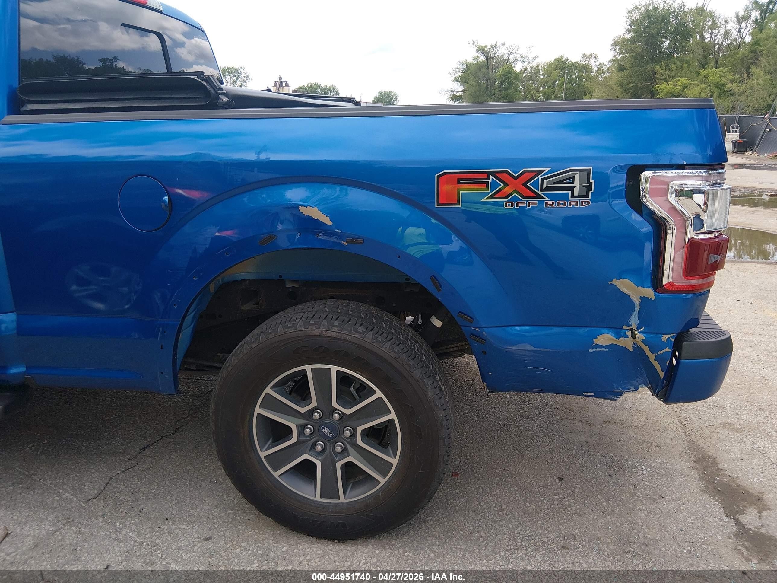 2015 Ford F-150 Lariat Blue vin: 1FTFX1EG5FKE16933