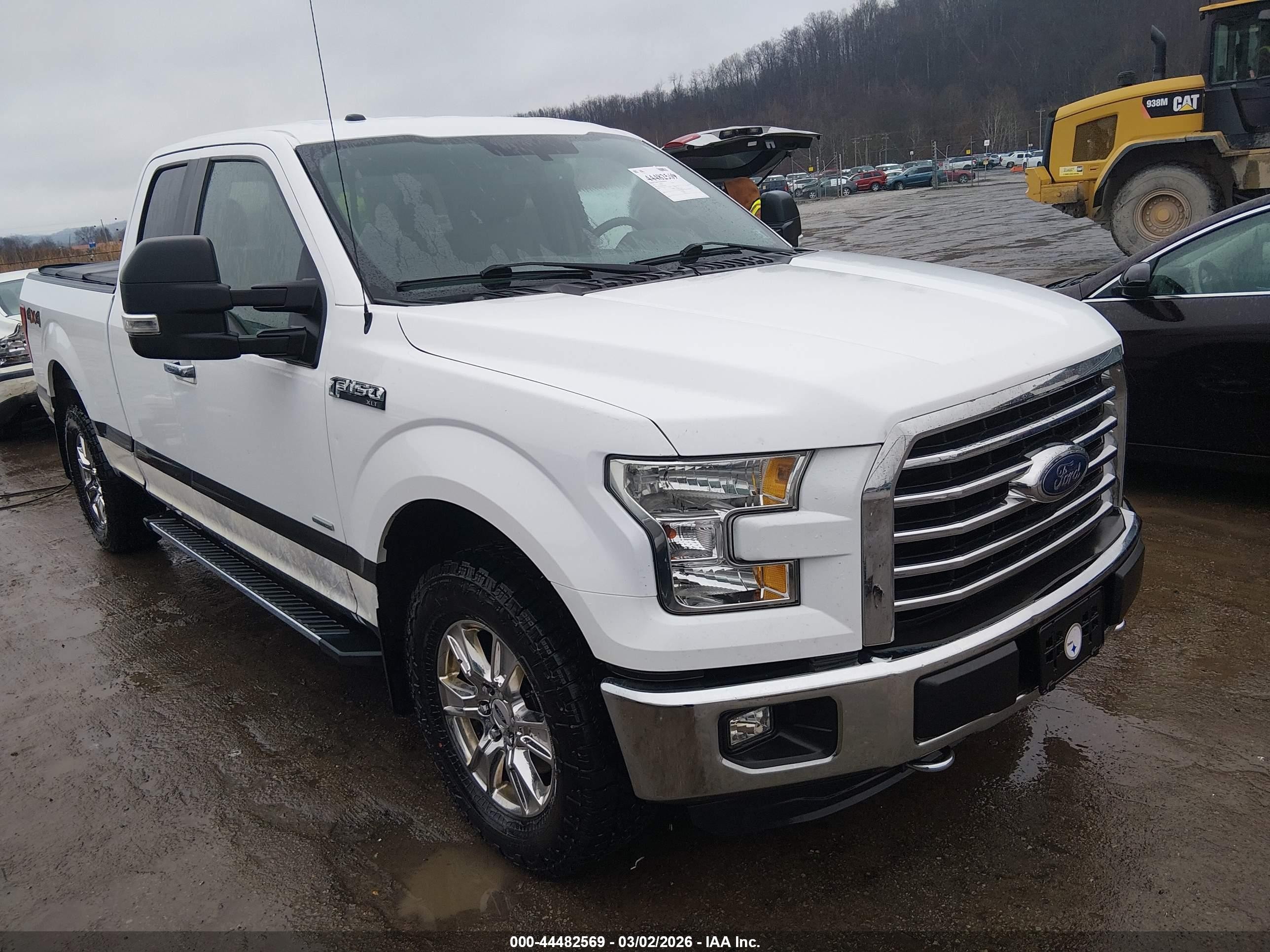 2015 Ford F-150 Xlt White vin: 1FTFX1EG6FKF13901