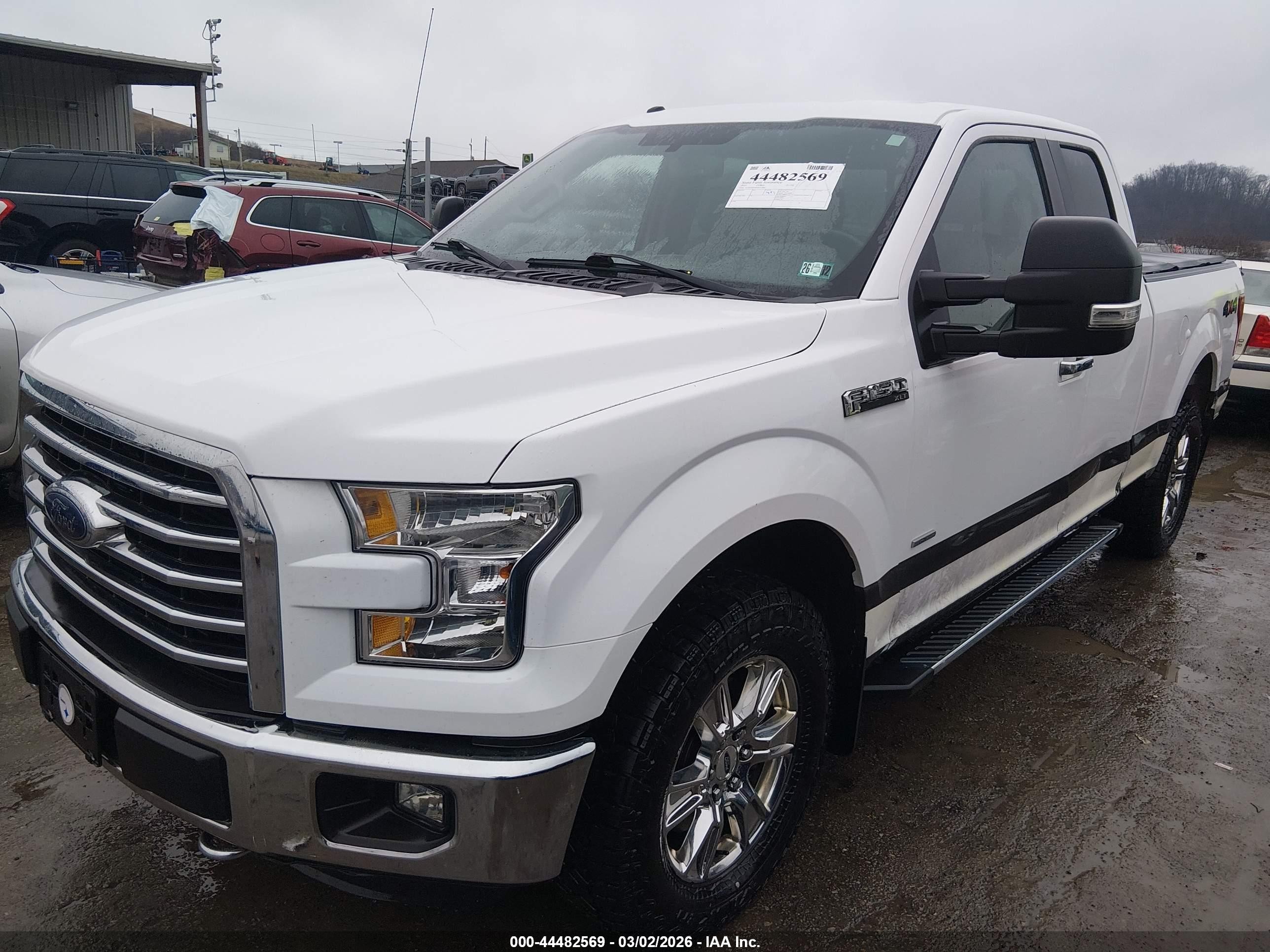 2015 Ford F-150 Xlt White vin: 1FTFX1EG6FKF13901