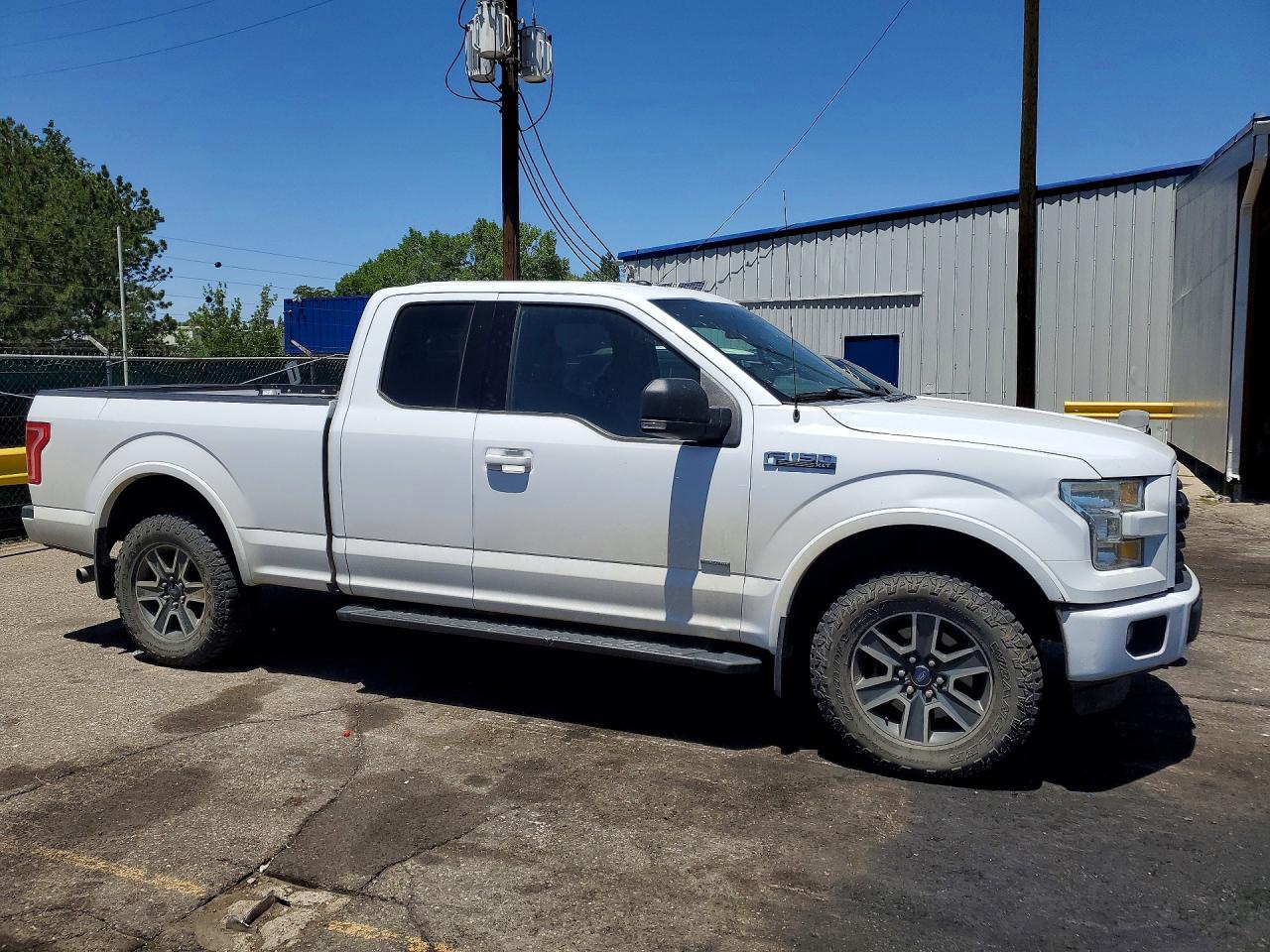 2016 Ford F150 Super Cab White vin: 1FTFX1EG6GKF68446