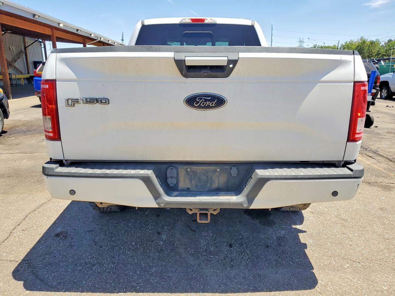 2016 Ford F150 Super Cab White vin: 1FTFX1EG6GKF68446