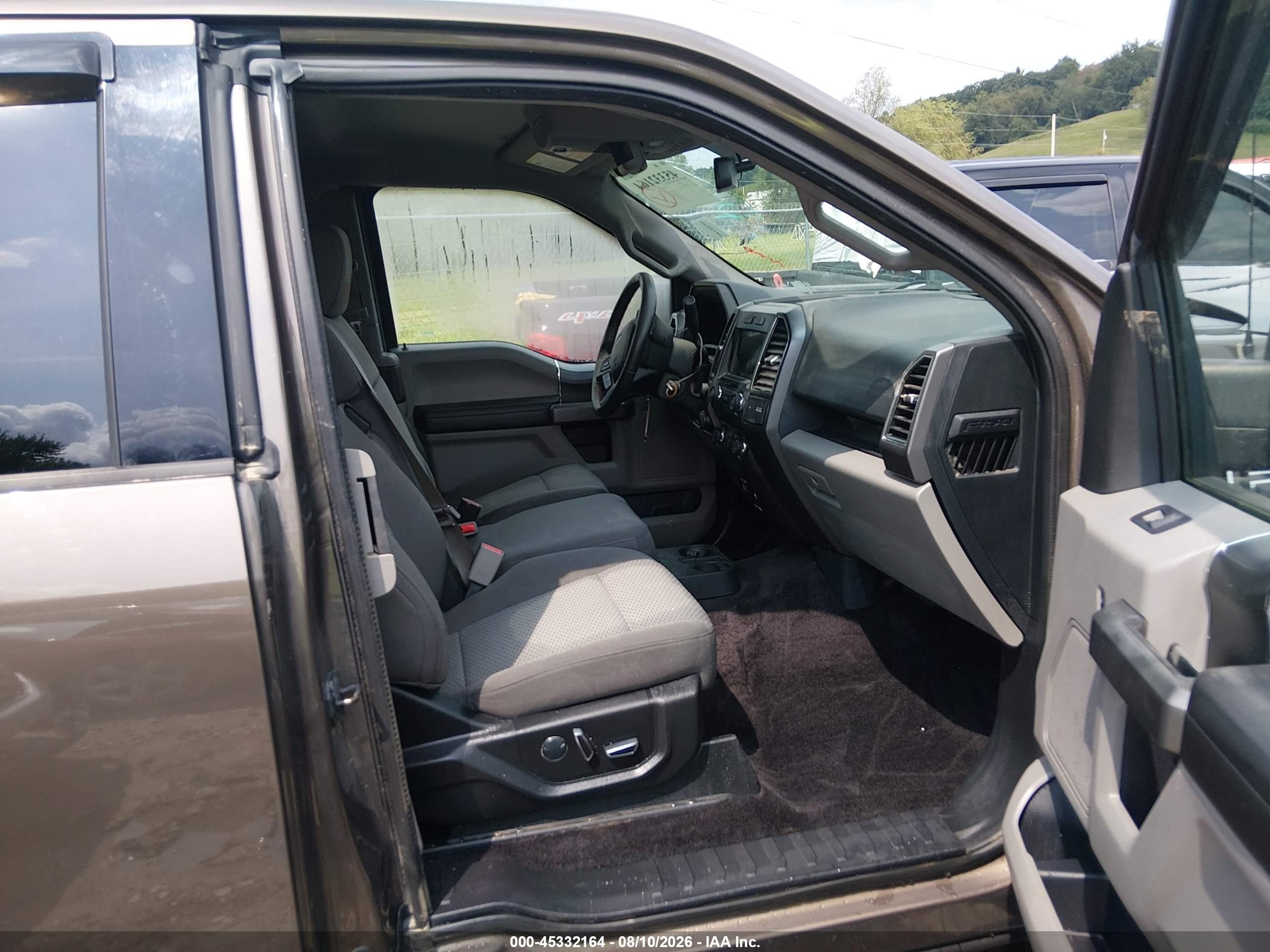 2017 Ford F-150 Xlt Brown vin: 1FTFX1EG8HFB31672