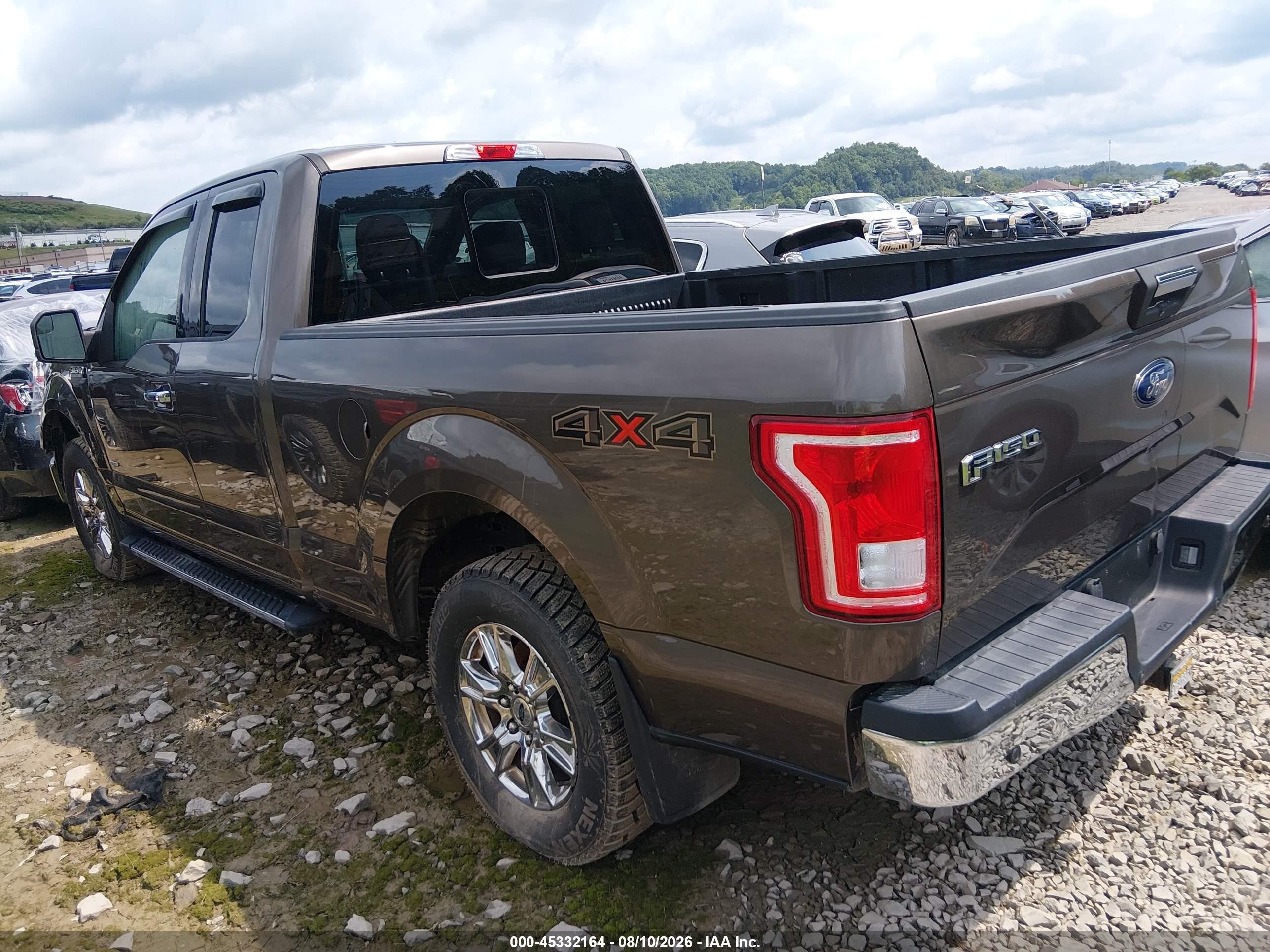 2017 Ford F-150 Xlt Brown vin: 1FTFX1EG8HFB31672