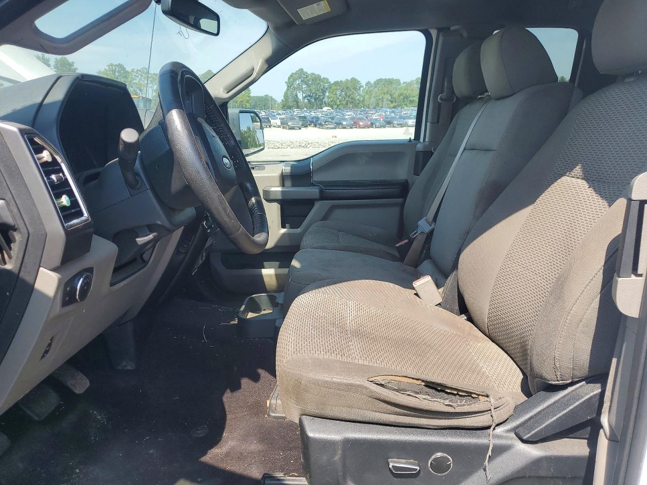 2015 Ford F150 Super Cab White vin: 1FTFX1EGXFKE89540