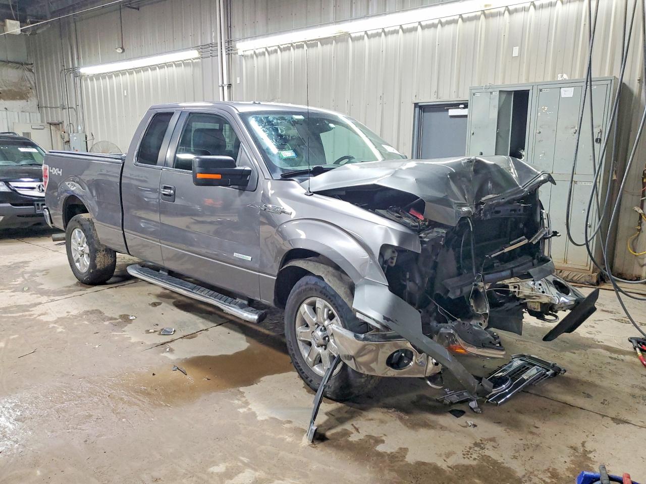 2013 Ford F150 Super Cab Gray vin: 1FTFX1ET0DFB43709