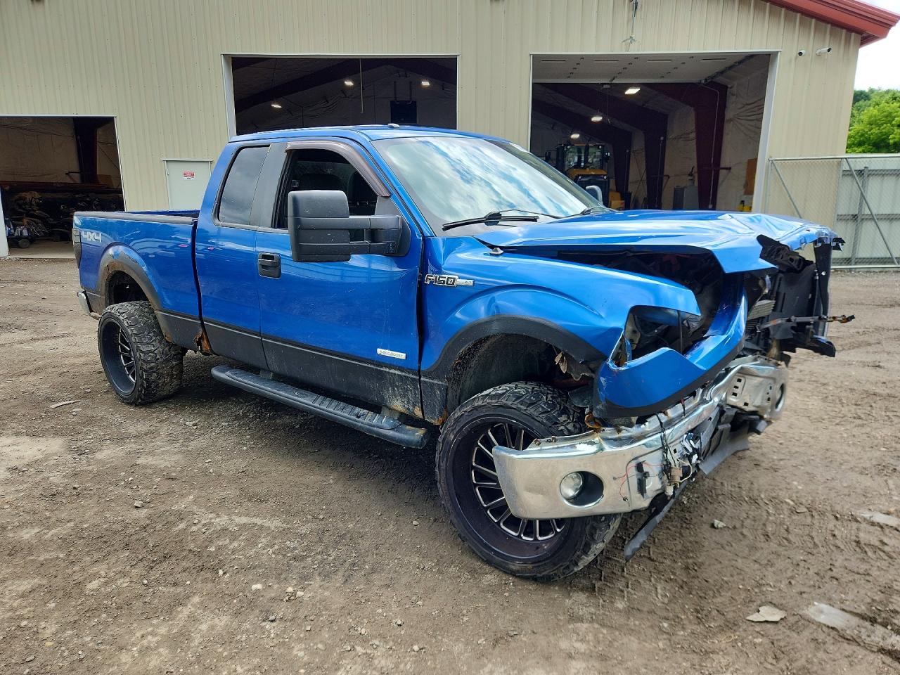 2013 Ford F150 Super Cab Blue vin: 1FTFX1ET0DFD43974