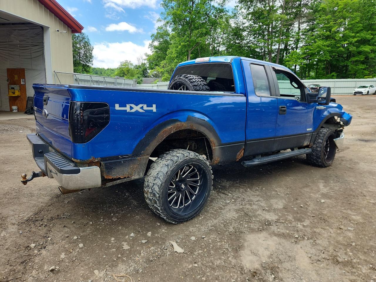 2013 Ford F150 Super Cab Blue vin: 1FTFX1ET0DFD43974