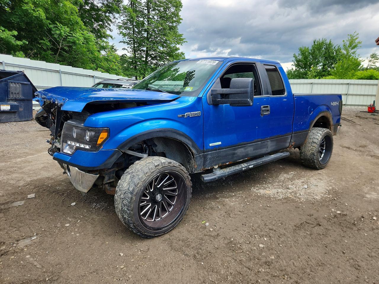 2013 Ford F150 Super Cab Blue vin: 1FTFX1ET0DFD43974
