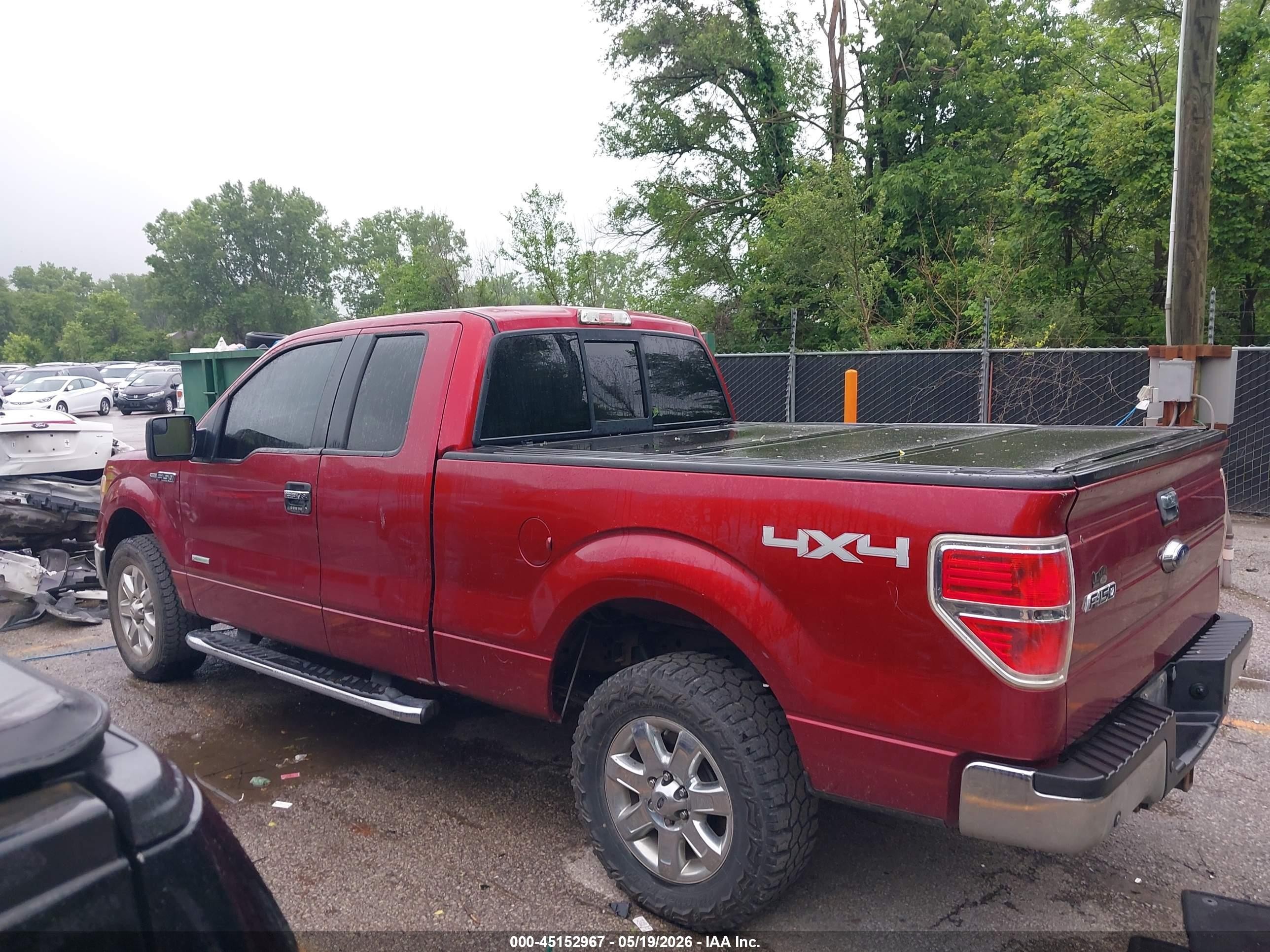 2014 Ford F-150 Xlt Red vin: 1FTFX1ET0EFC93935