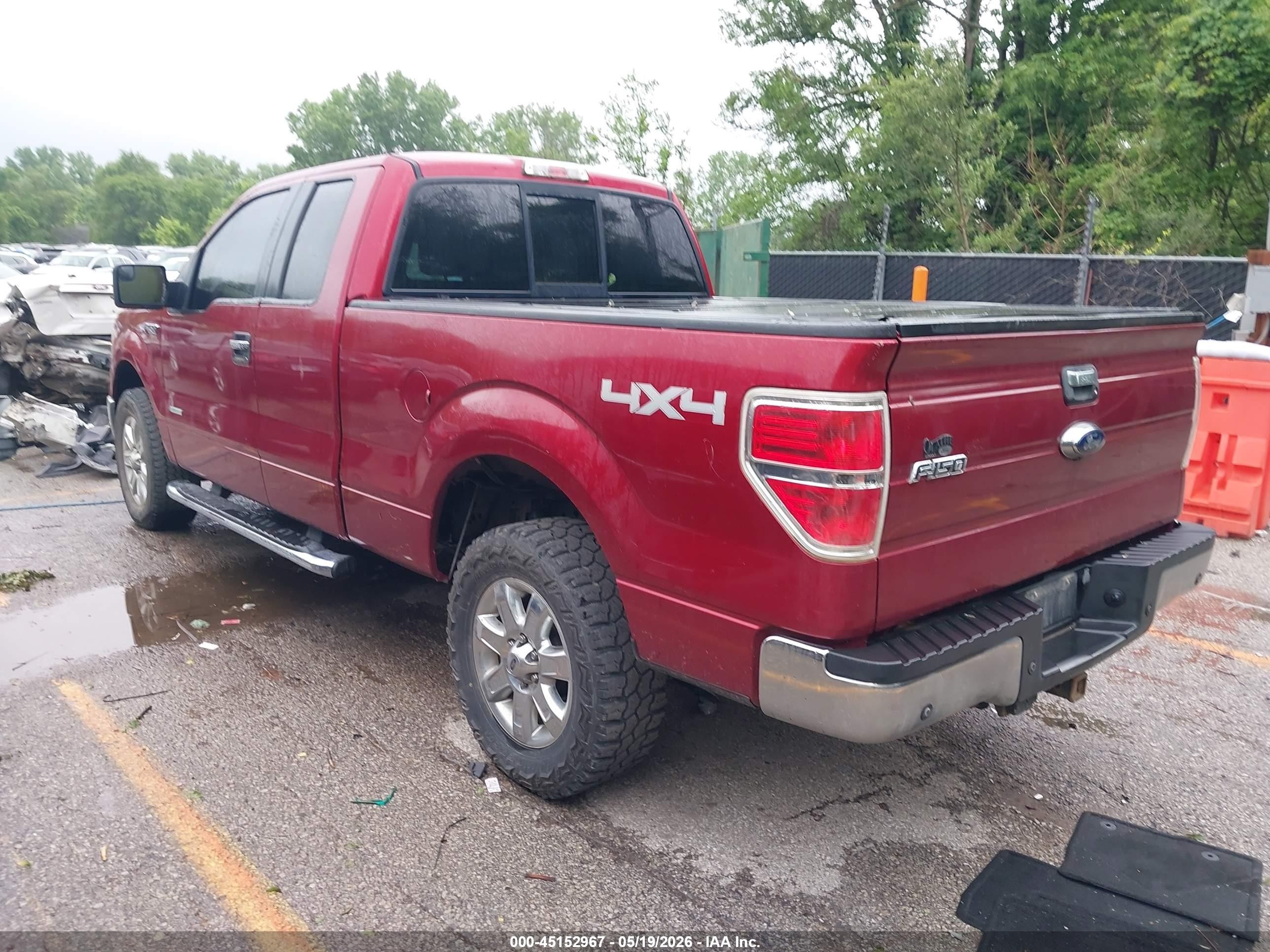 2014 Ford F-150 Xlt Red vin: 1FTFX1ET0EFC93935