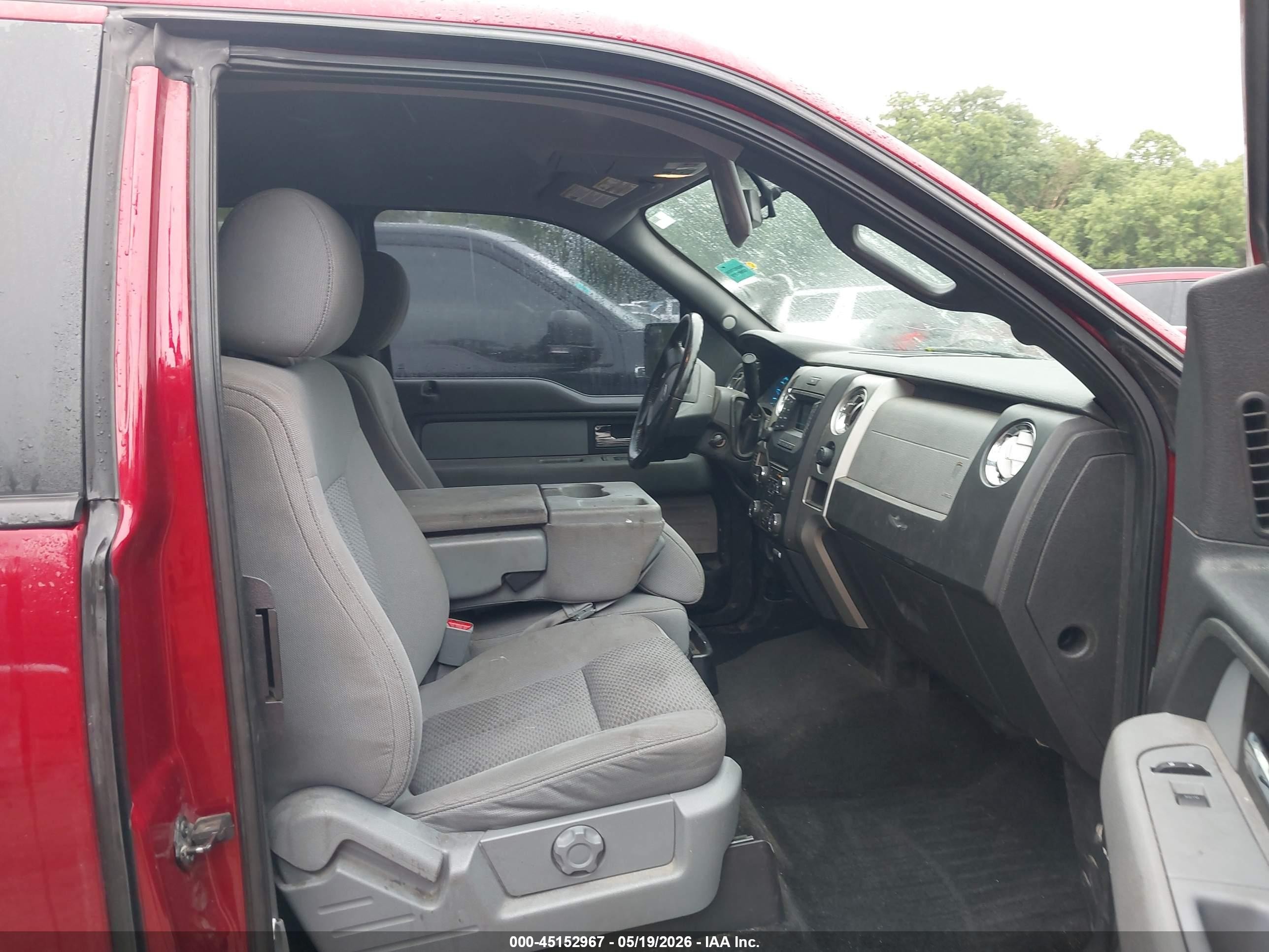 2014 Ford F-150 Xlt Red vin: 1FTFX1ET0EFC93935