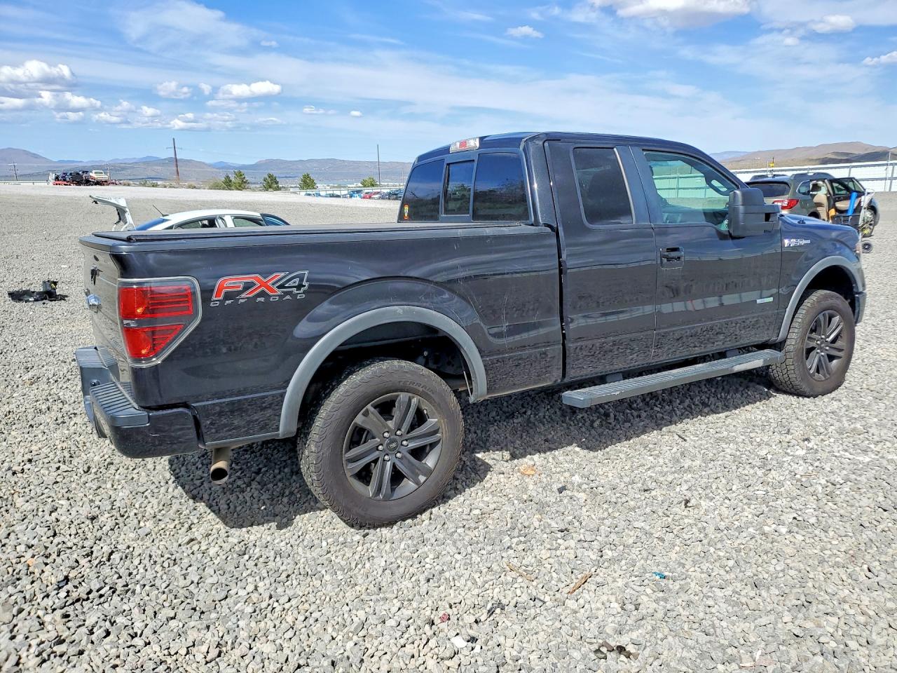 2014 Ford F150 Super Cab Black vin: 1FTFX1ET0EKD45829