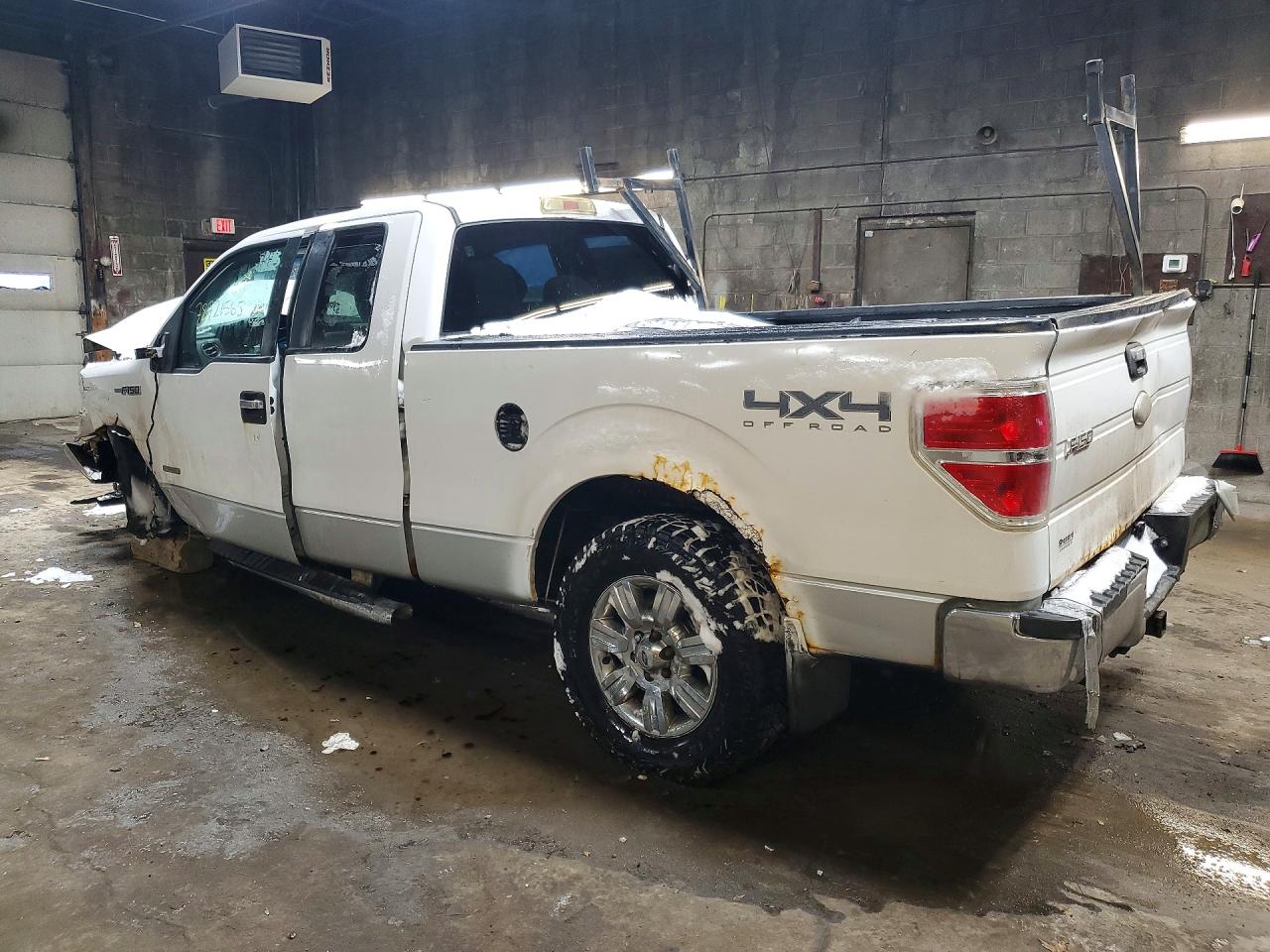 2012 Ford F150 Super Cab White vin: 1FTFX1ET1CFA37395