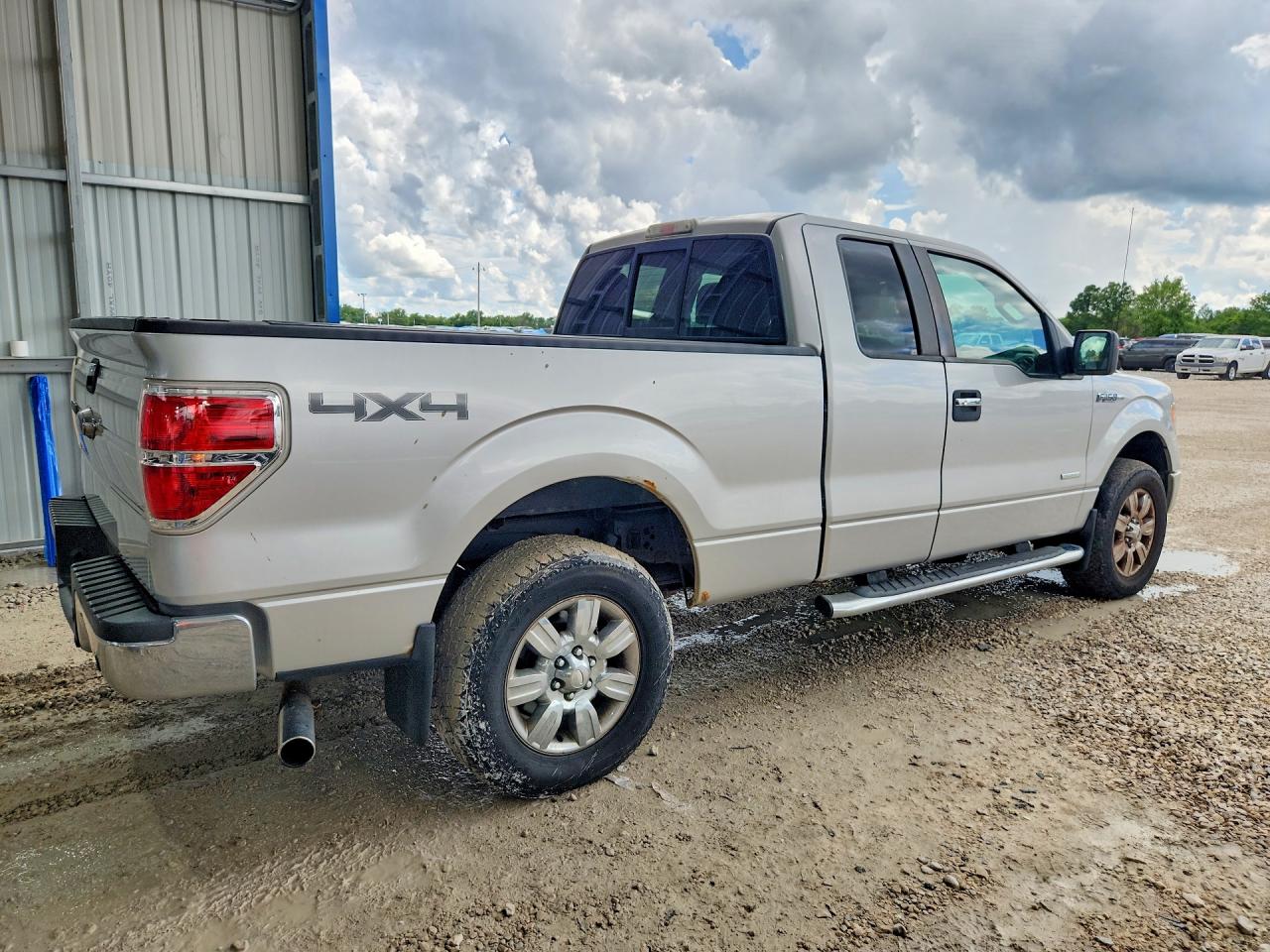 2012 Ford F150 Super Cab Silver vin: 1FTFX1ET1CFB22401