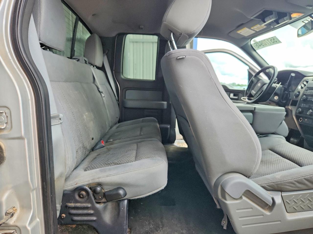 2012 Ford F150 Super Cab Silver vin: 1FTFX1ET1CFB22401