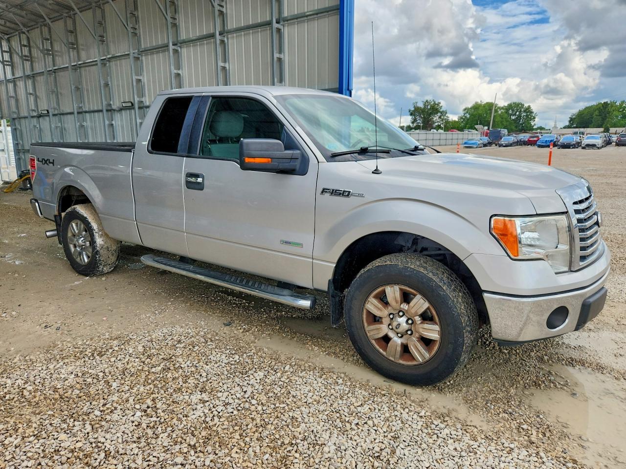 2012 Ford F150 Super Cab Silver vin: 1FTFX1ET1CFB22401