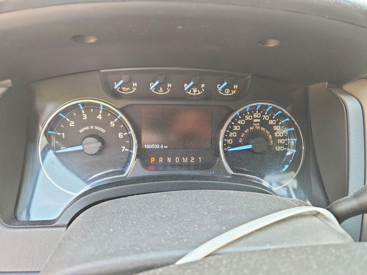 2011 Ford F150 Super Cab White vin: 1FTFX1ET2BFB87403