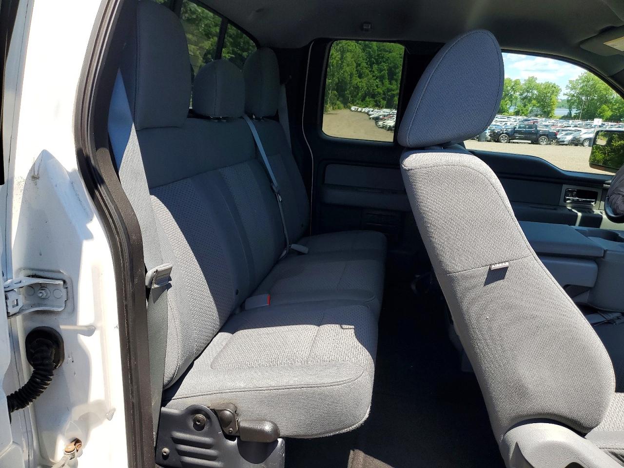 2011 Ford F150 Super Cab White vin: 1FTFX1ET2BFB87403