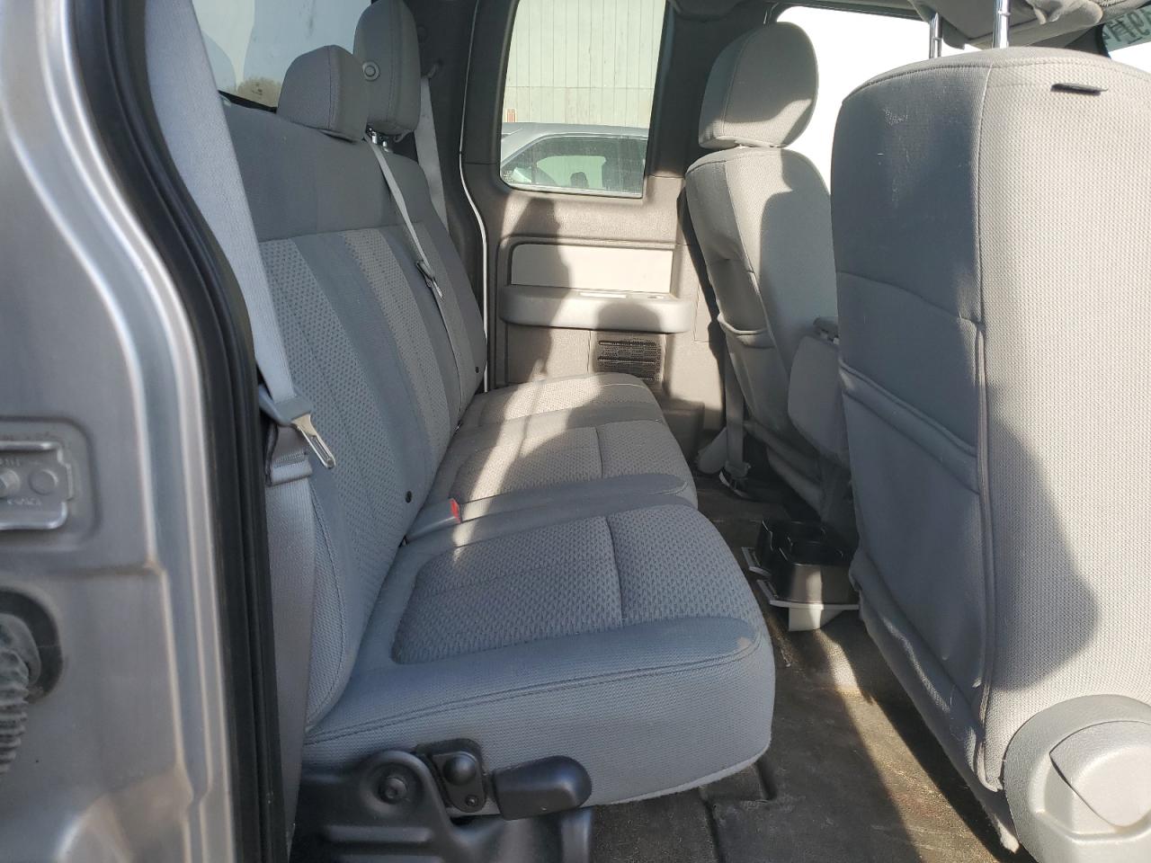 2013 Ford F150 Super Cab White vin: 1FTFX1ET2DFA07274