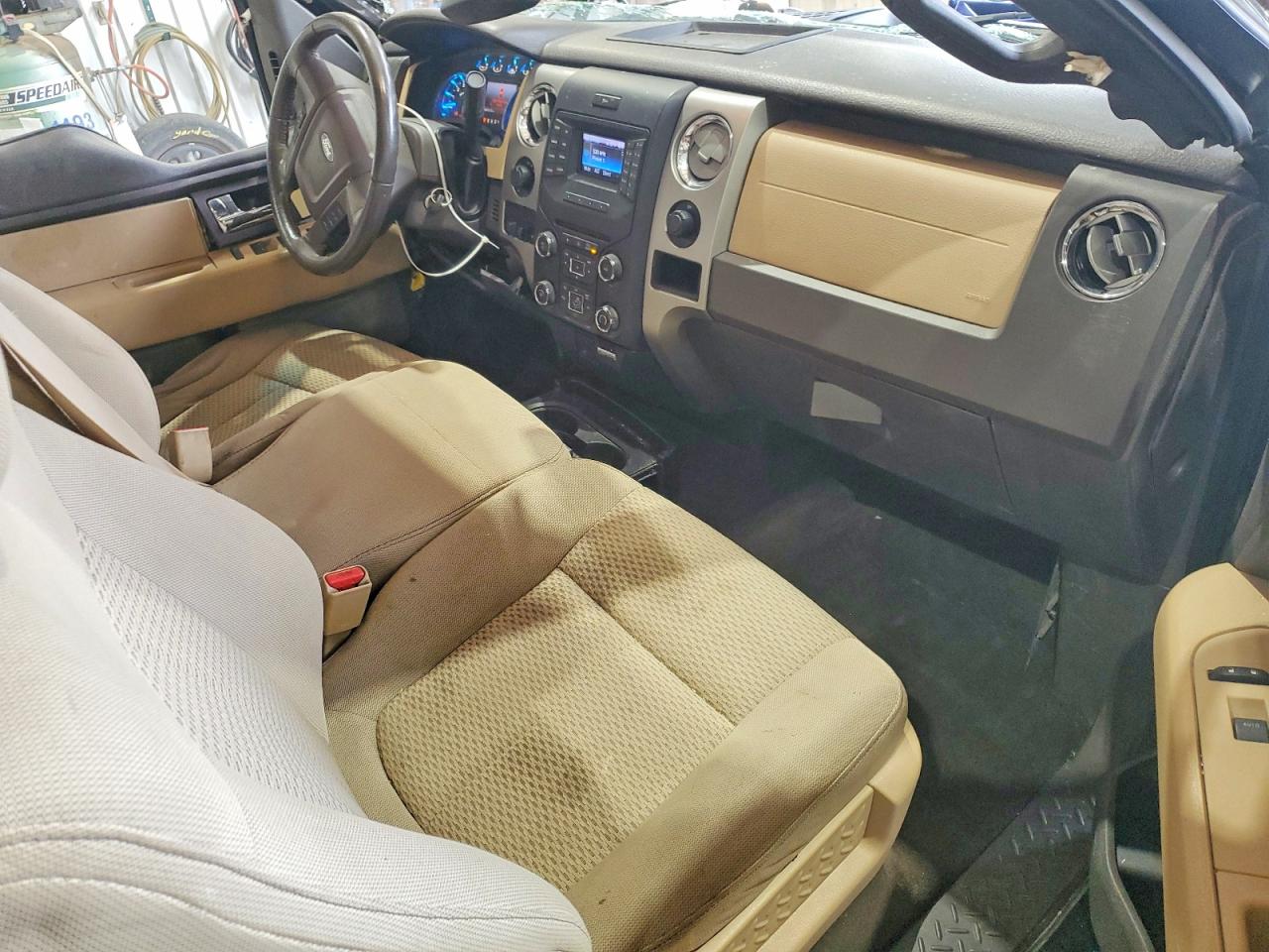 2013 Ford F150 Super Cab Black vin: 1FTFX1ET2DFA53252