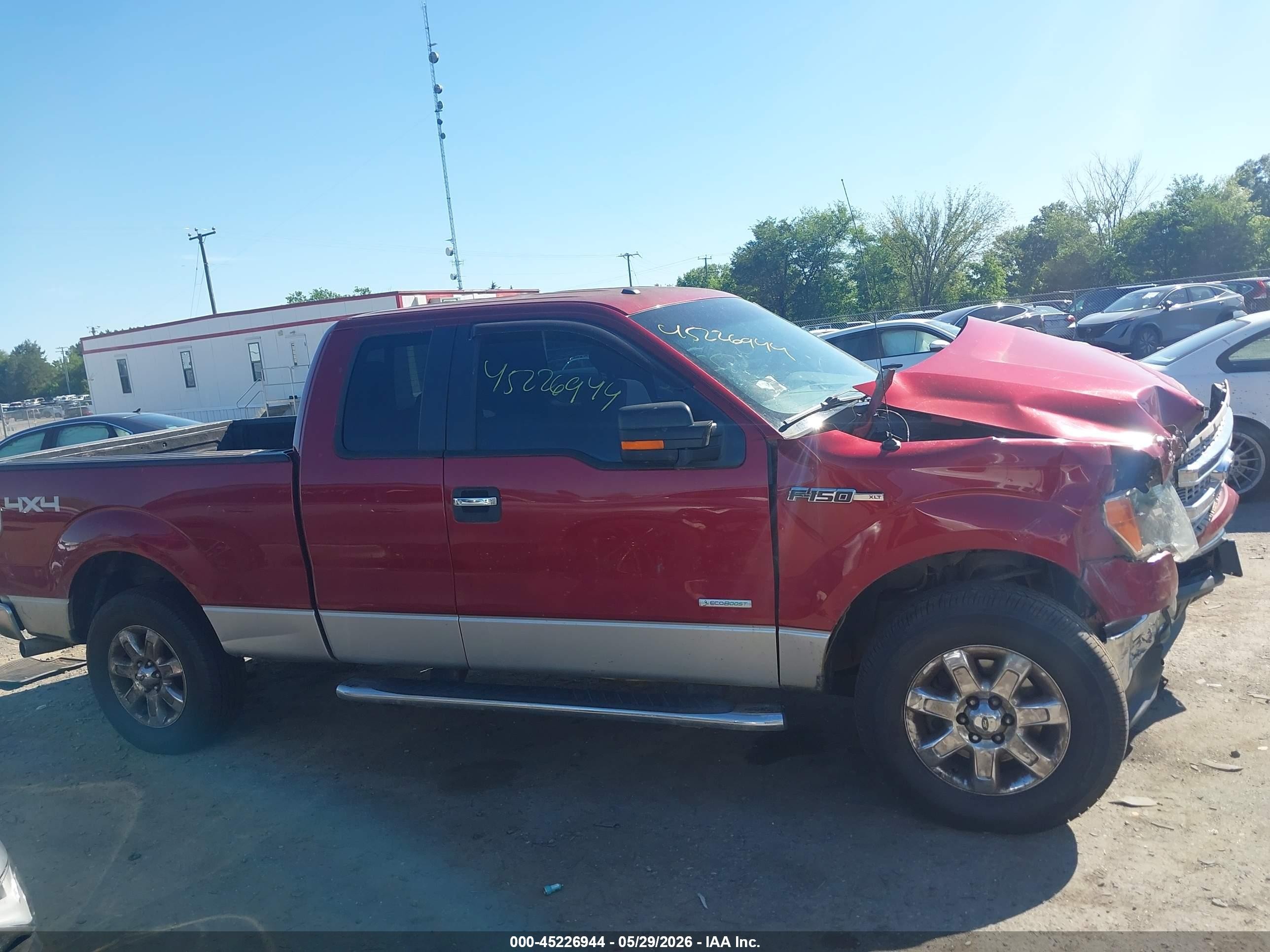 2013 Ford F-150 Xlt Red vin: 1FTFX1ET2DFE09814