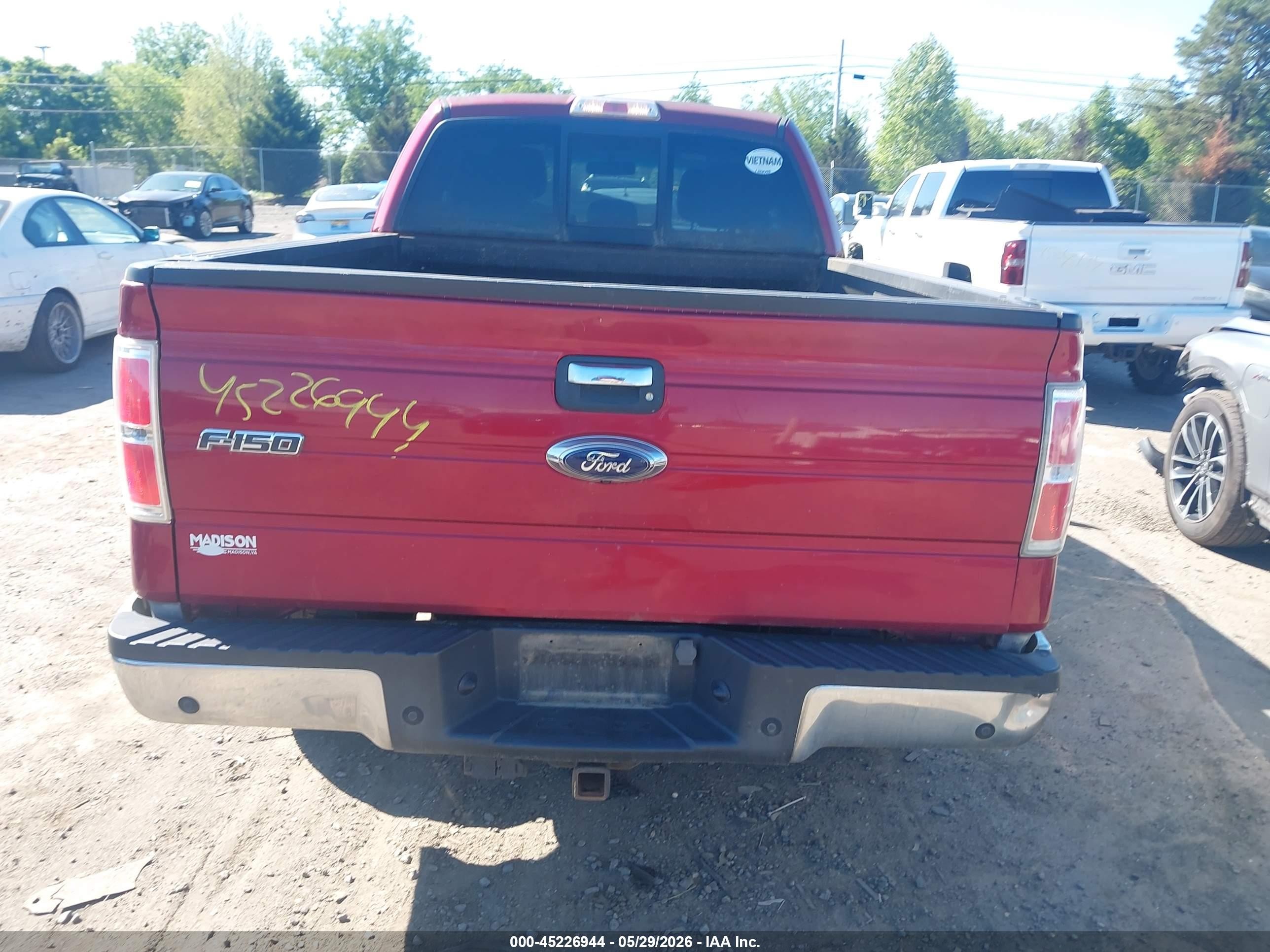 2013 Ford F-150 Xlt Red vin: 1FTFX1ET2DFE09814