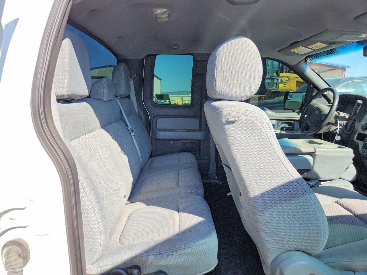 2014 Ford F150 Super Cab White vin: 1FTFX1ET2EFC03152