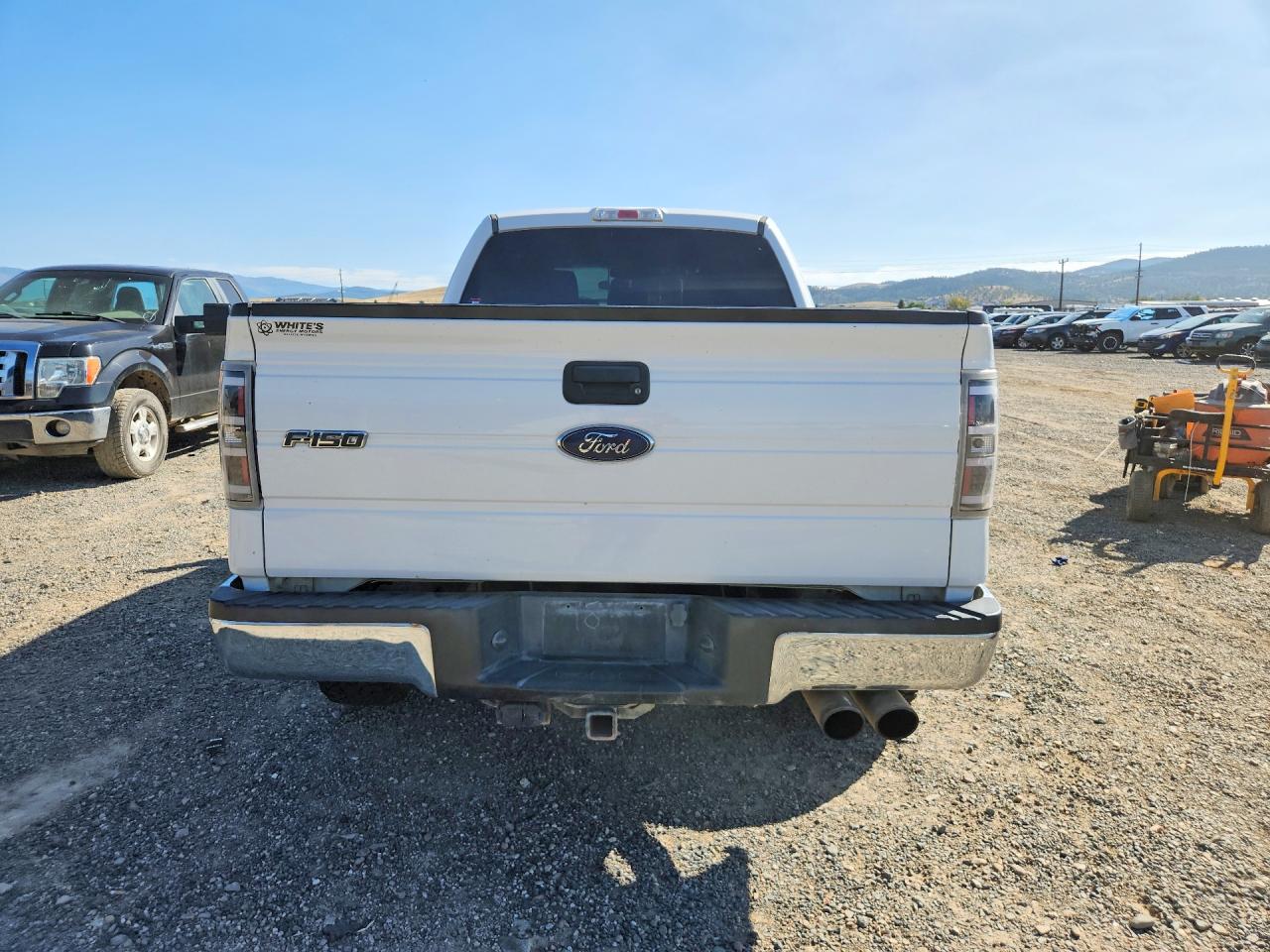 2014 Ford F150 Super Cab White vin: 1FTFX1ET2EFC03152