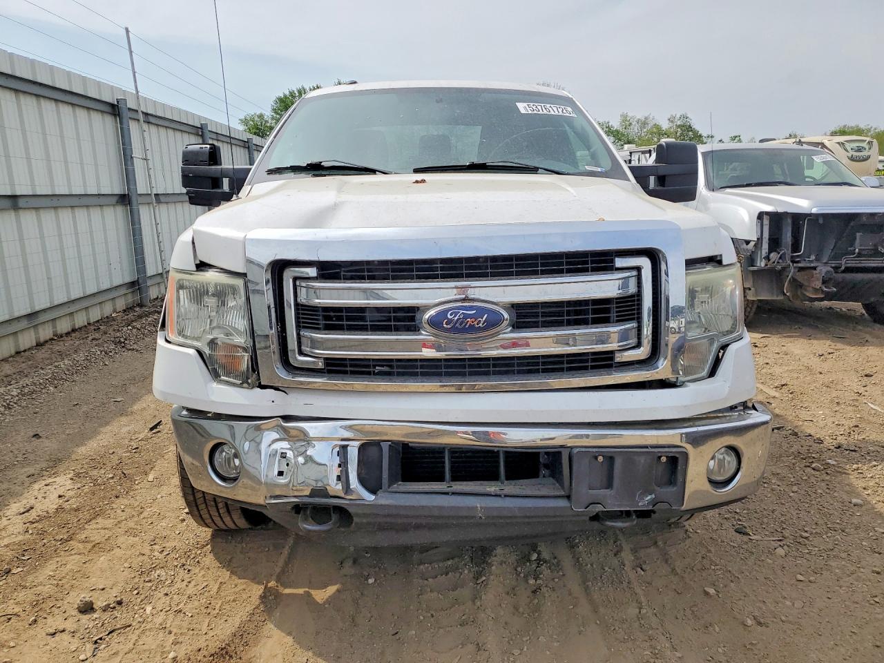 2014 Ford F150 Super Cab White vin: 1FTFX1ET2EFC99414